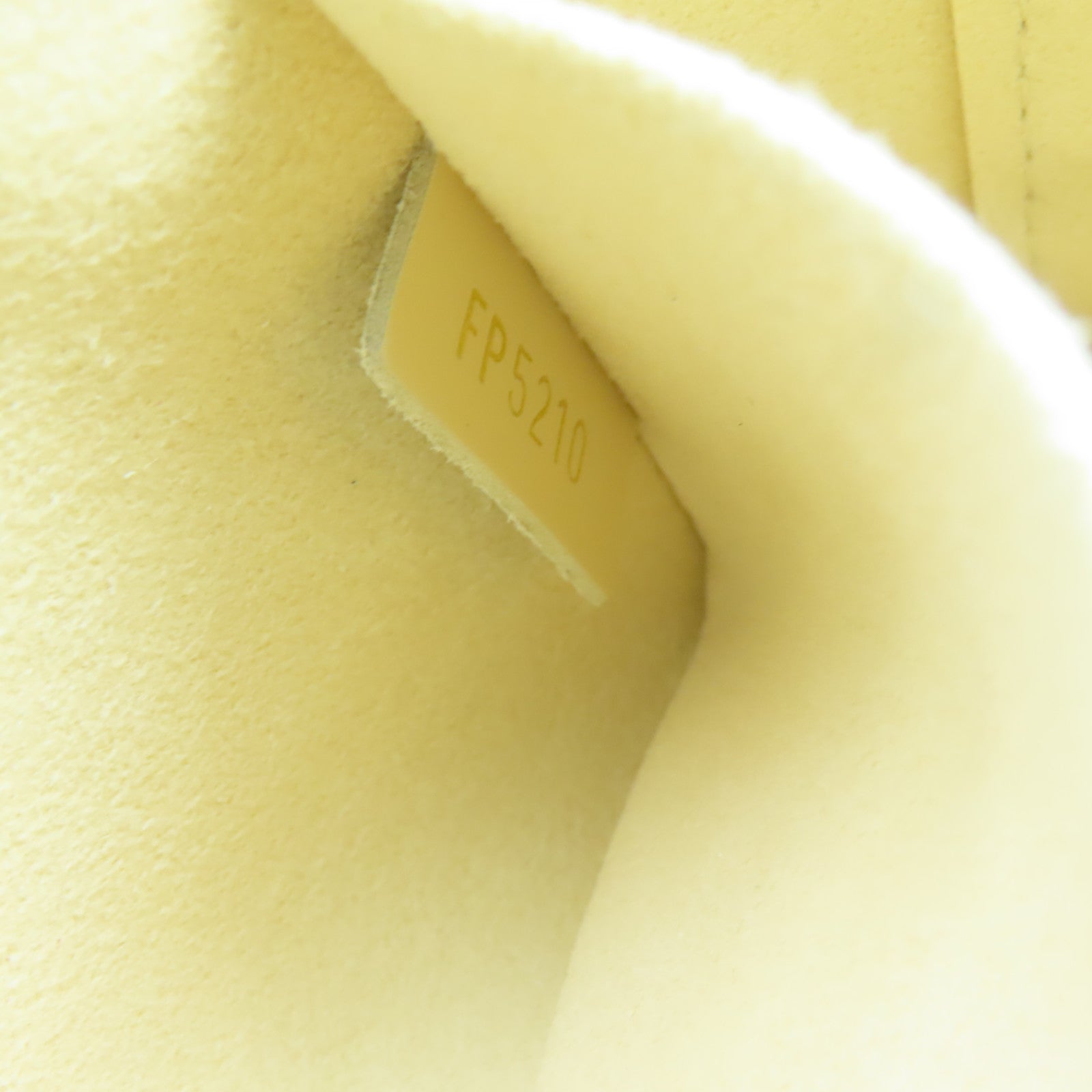 LOUIS VUITTON Empreinte Vanity PM金扣手挽肩背兩用袋米色