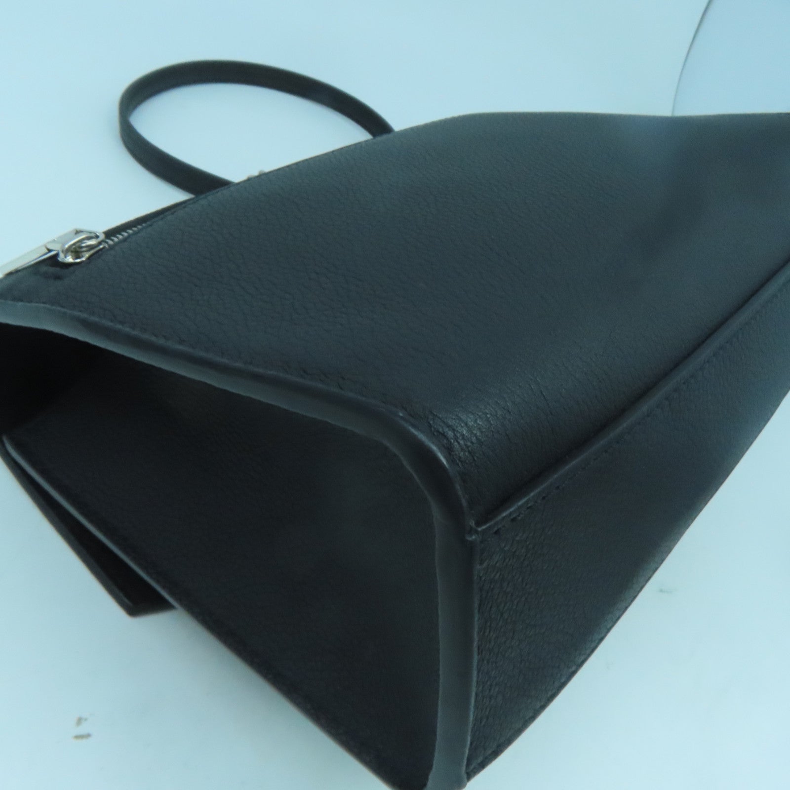 LOUIS VUITTON 牛皮皮革Mylockme BB銀扣鏈帶肩背袋黒色