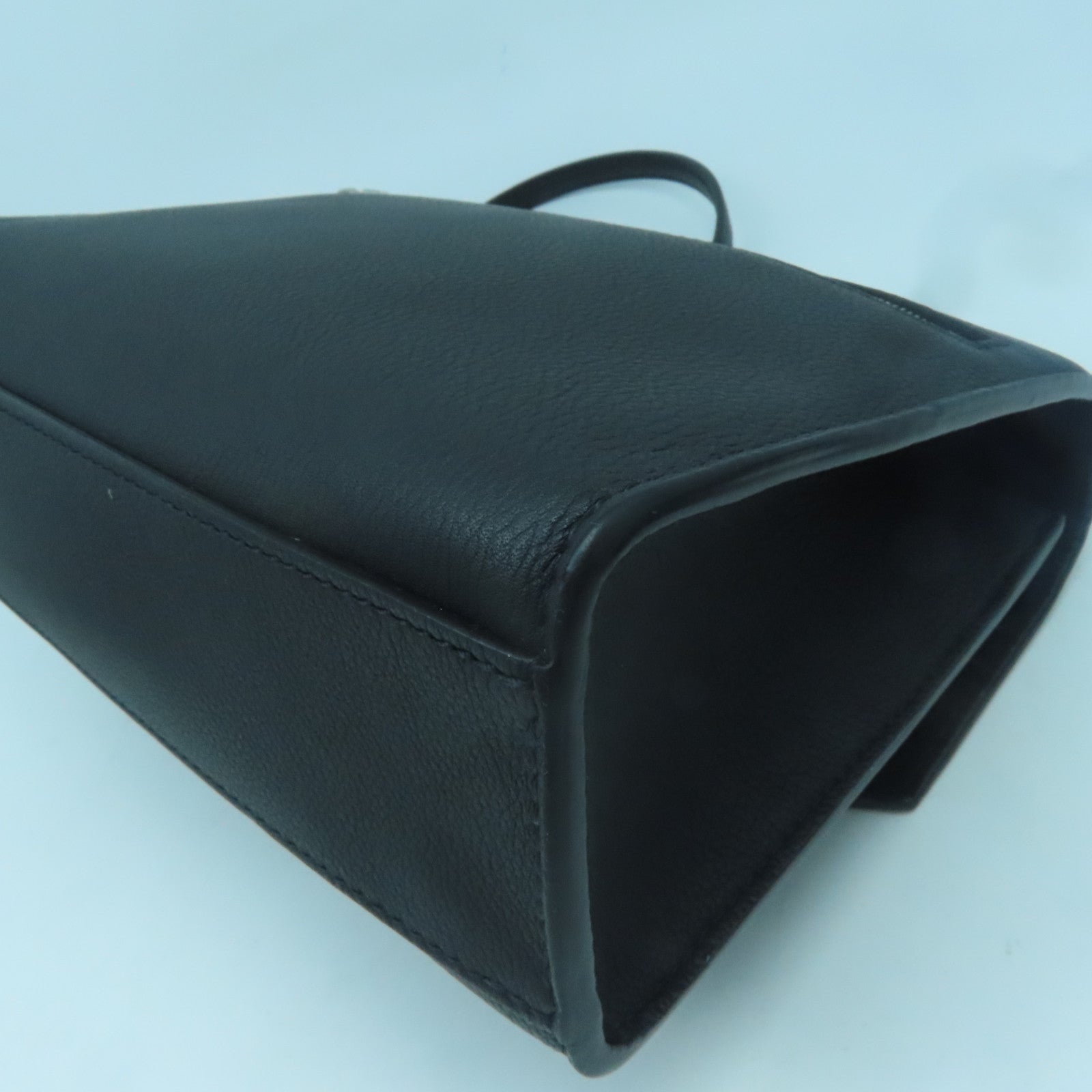 LOUIS VUITTON 牛皮皮革Mylockme BB銀扣鏈帶肩背袋黒色