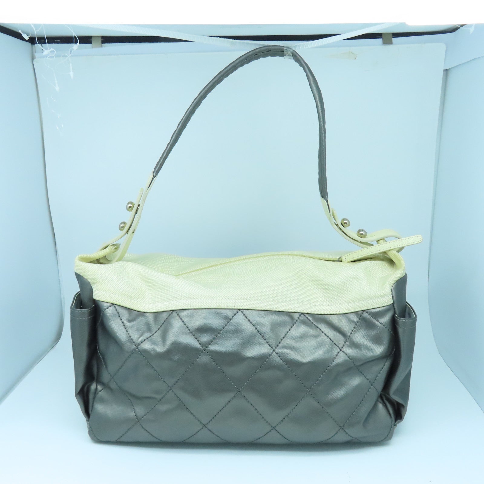 CHANEL 菱格帆布/塗層帆布Shoulder Bag銀扣肩背袋白色/銀色