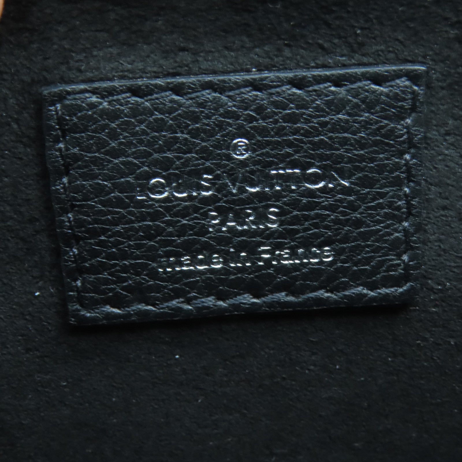 LOUIS VUITTON 牛皮皮革Mylockme BB銀扣鏈帶肩背袋黒色