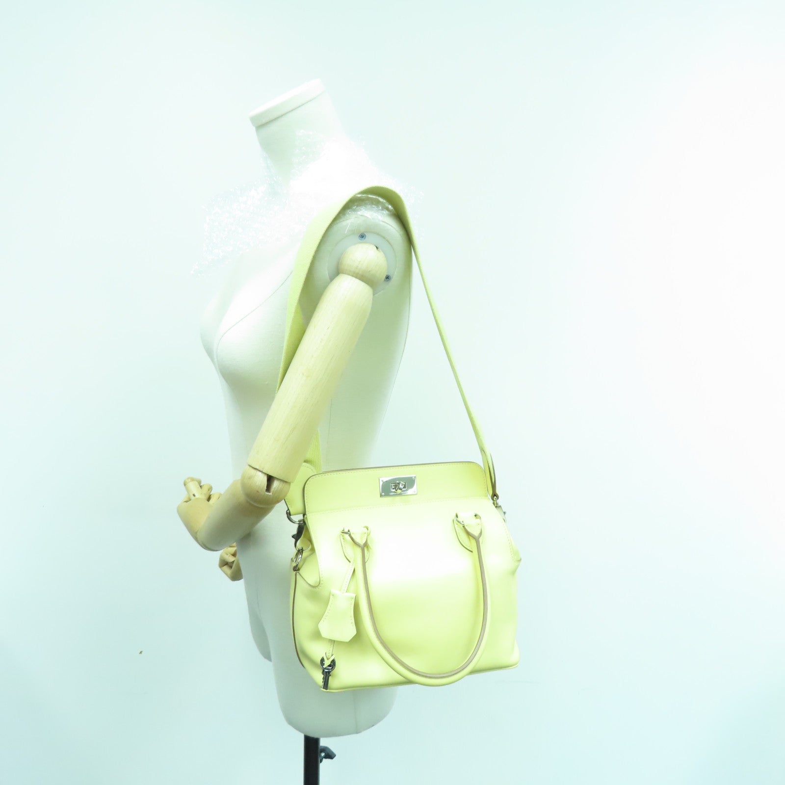 HERMES Swift Leather Tool Box 20 Silver Buckle Handle Shoulder Bag Jaune Poussin Yellow