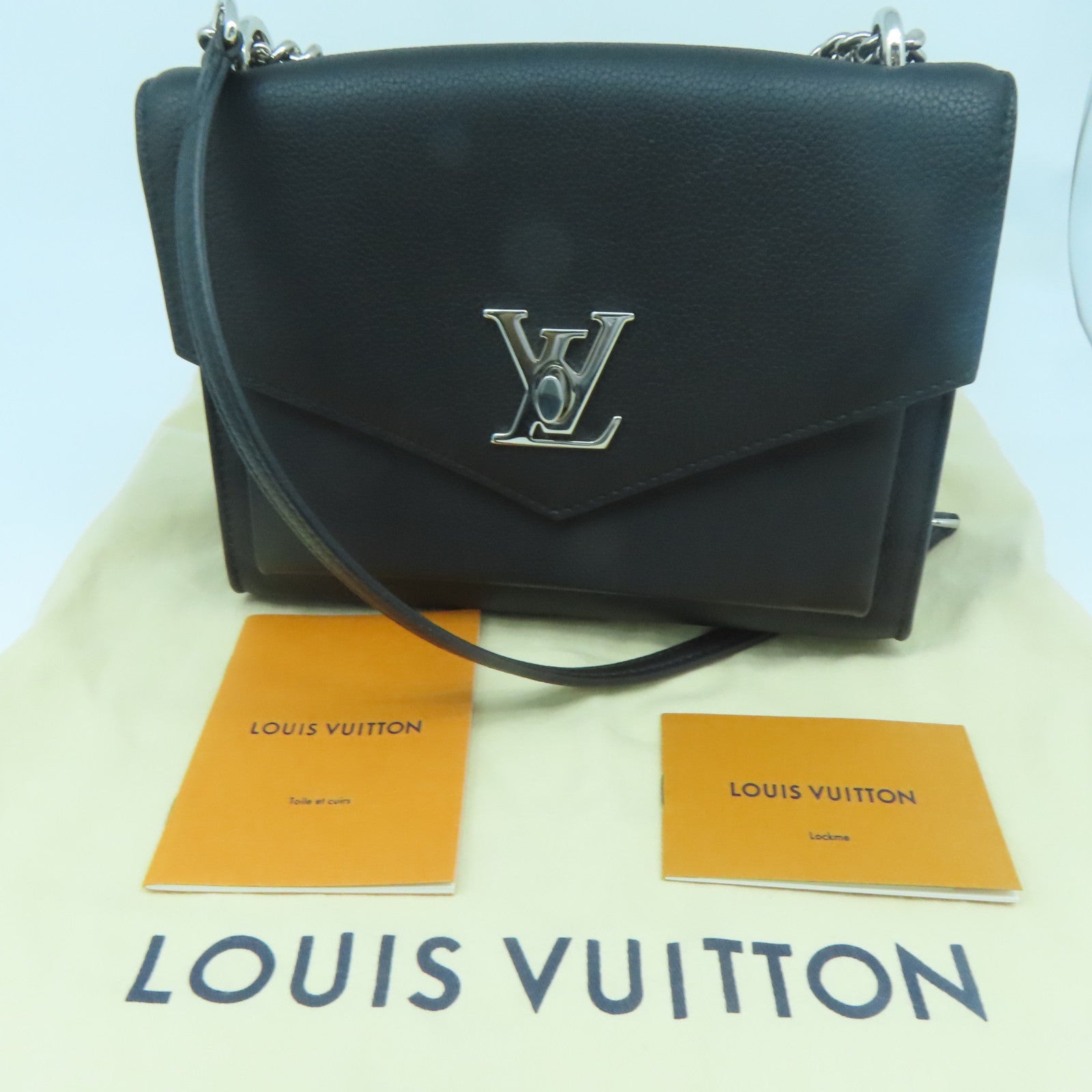 LOUIS VUITTON 牛皮皮革Mylockme BB銀扣鏈帶肩背袋黒色