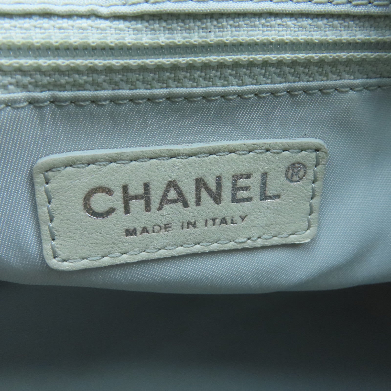 CHANEL 菱格帆布/塗層帆布Shoulder Bag銀扣肩背袋白色/銀色