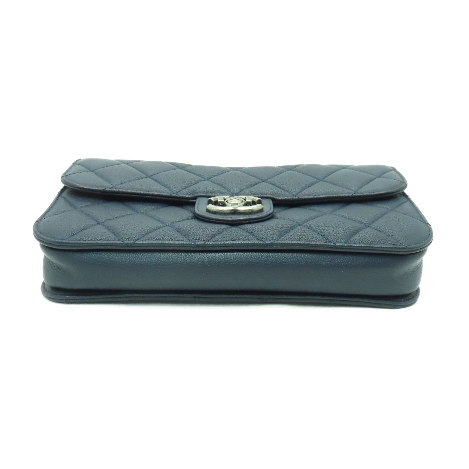CHANEL 菱格牛皮皮革Chain Shoulder Bag銀扣鏈帶肩背袋深藍色