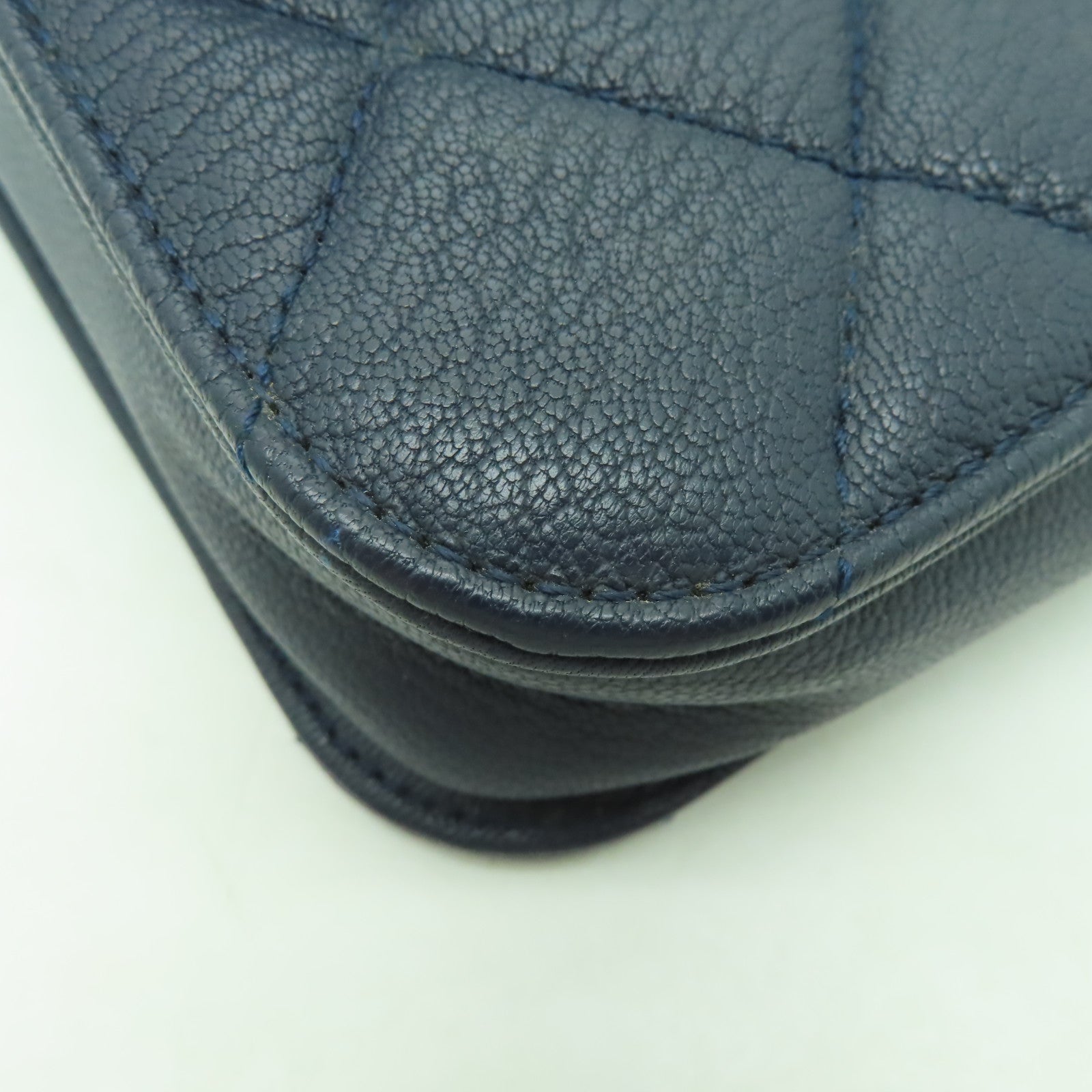 CHANEL 菱格牛皮皮革Chain Shoulder Bag銀扣鏈帶肩背袋深藍色
