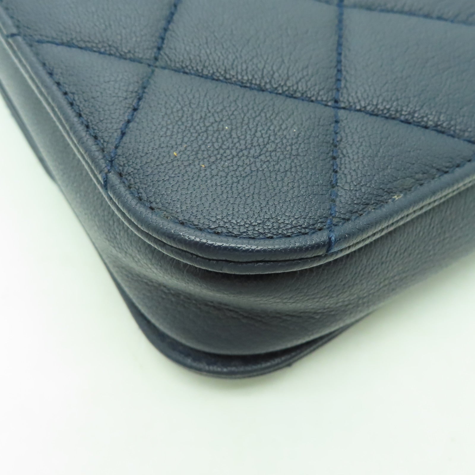 CHANEL 菱格牛皮皮革Chain Shoulder Bag銀扣鏈帶肩背袋深藍色
