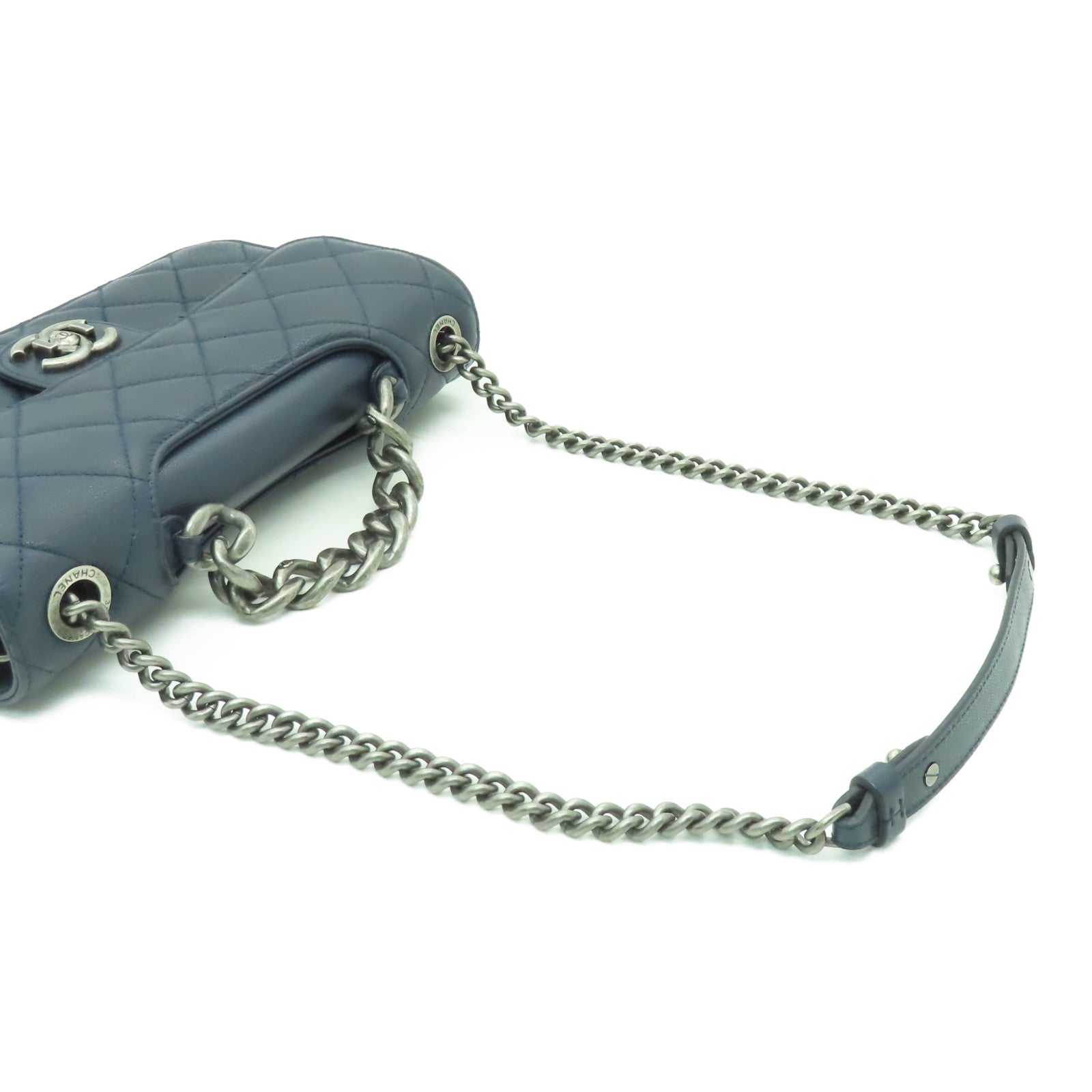 CHANEL 菱格牛皮皮革Chain Shoulder Bag銀扣鏈帶肩背袋深藍色