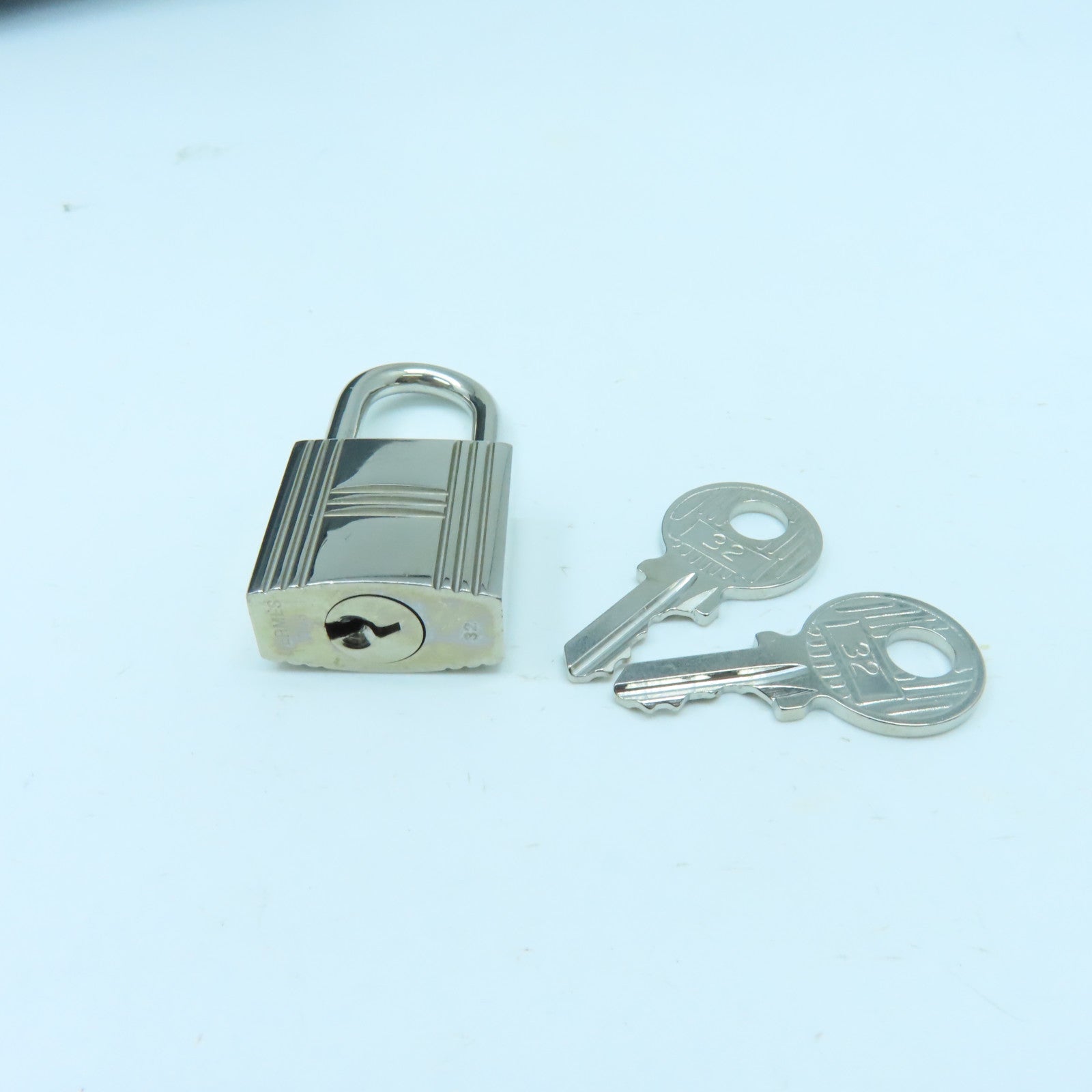 HERMES Taurillon Clemence皮革Picotin MM銀扣手挽袋海軍黑