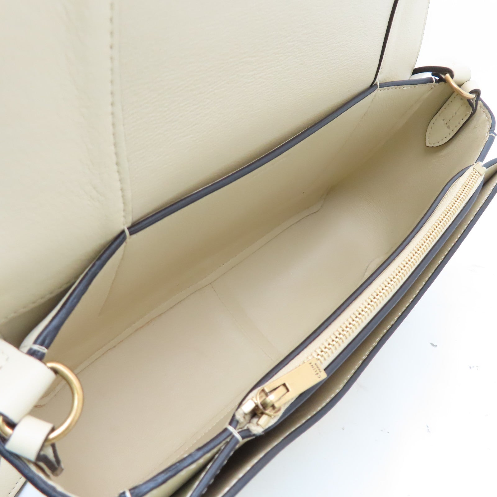 CELINE 牛皮皮革Shoulder Bag金扣肩背袋米色