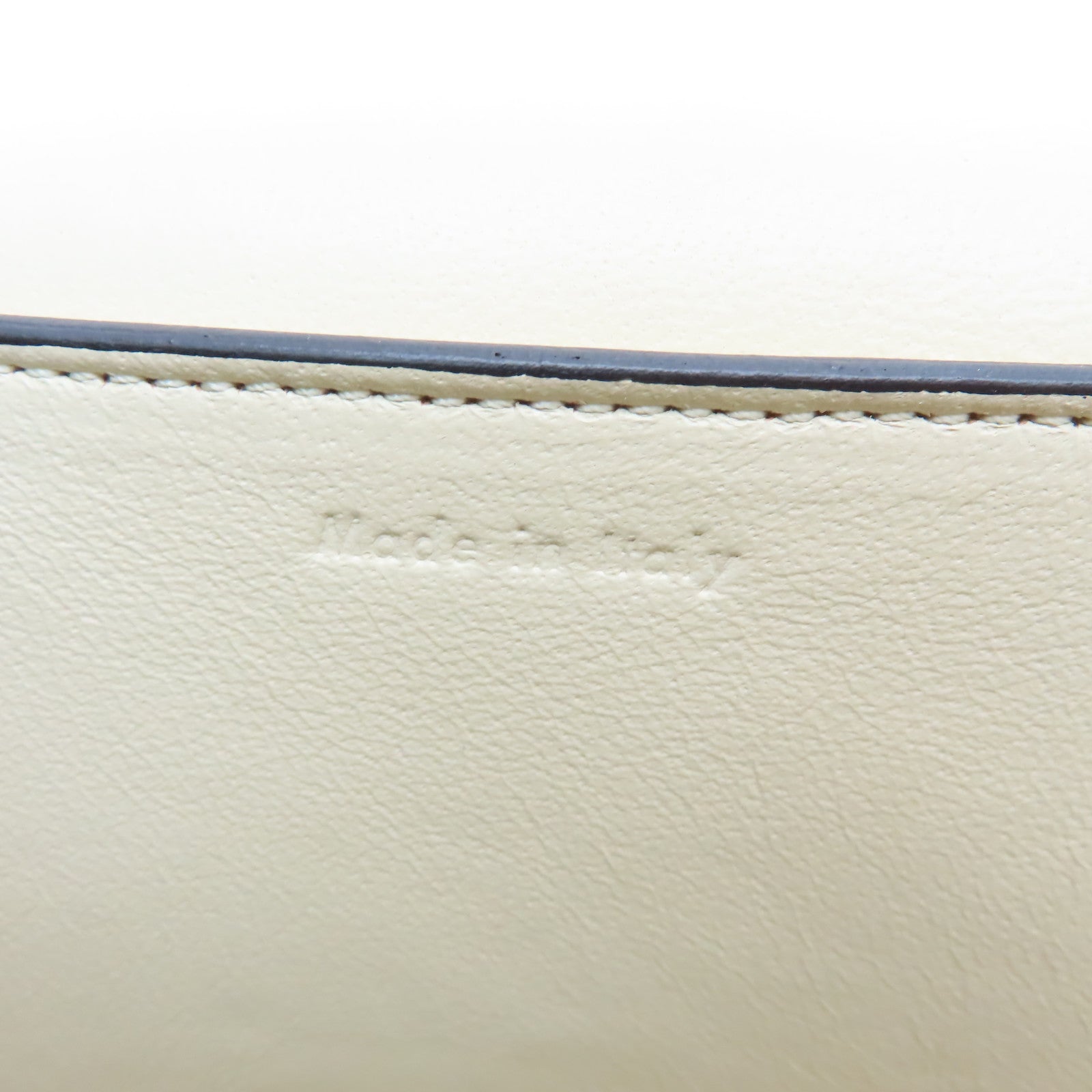 CELINE 牛皮皮革Shoulder Bag金扣肩背袋米色