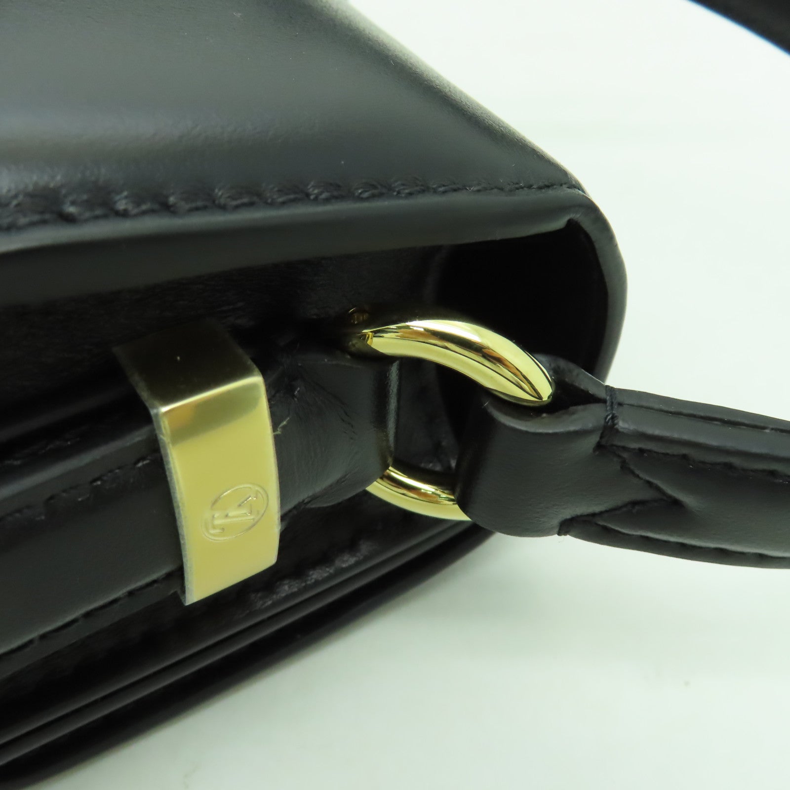 LOUIS VUITTON 牛皮皮革Pont 9金扣肩背袋黒色