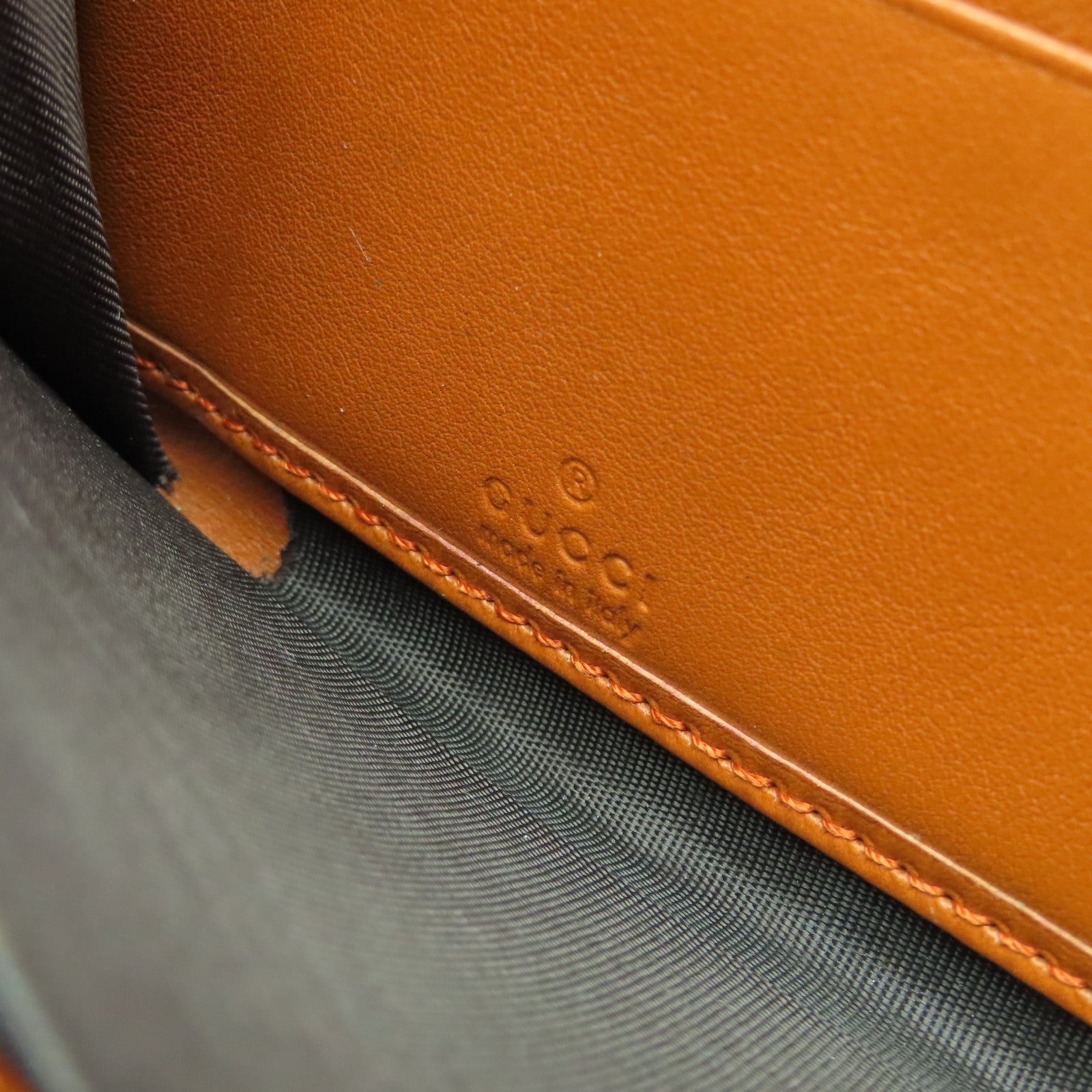 GUCCI Cowhide Leather Zipped Long Wallet Silver Buckle Long Wallet Orange