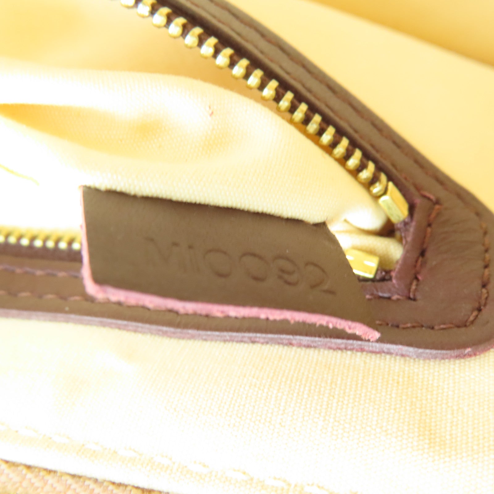 LOUIS VUITTON Monogram Mini Almaron金扣手挽袋樱桃色