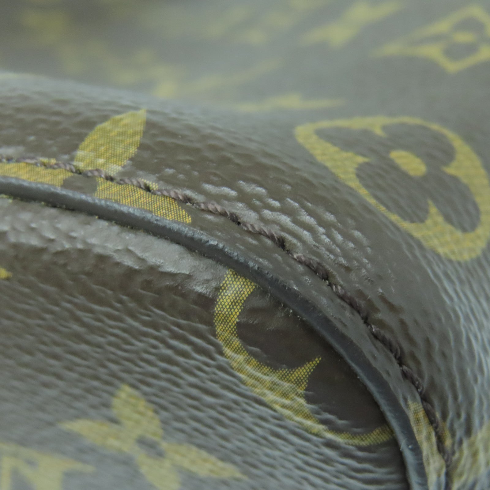 LOUIS VUITTON Monogram NeoNoe MM金扣肩背袋棕色
