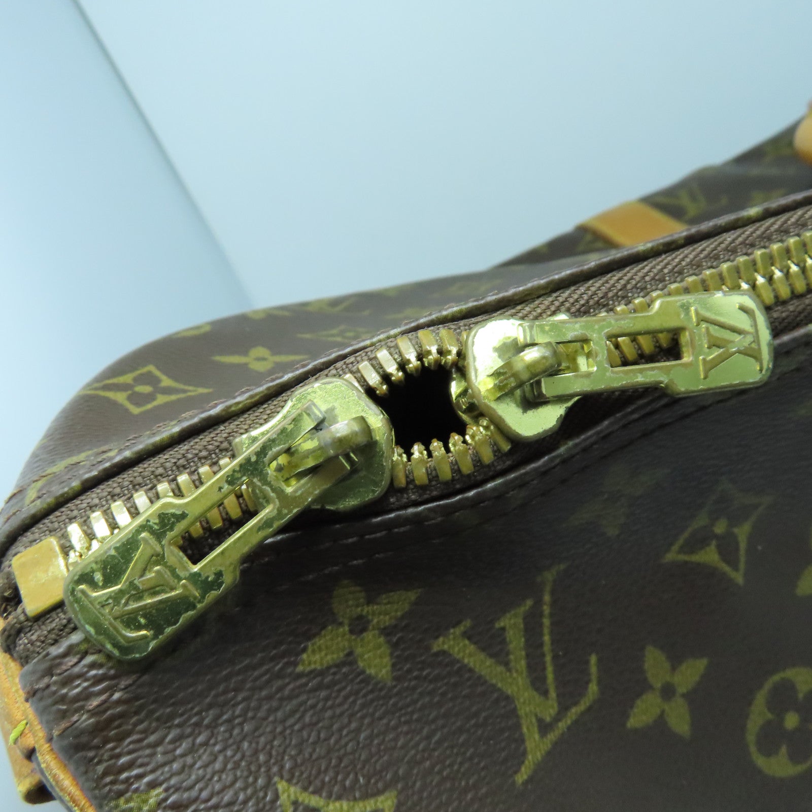 LOUIS VUITTON Monogram Keepall 50 Bandouliere Gold Buckle Boston Bag Brown