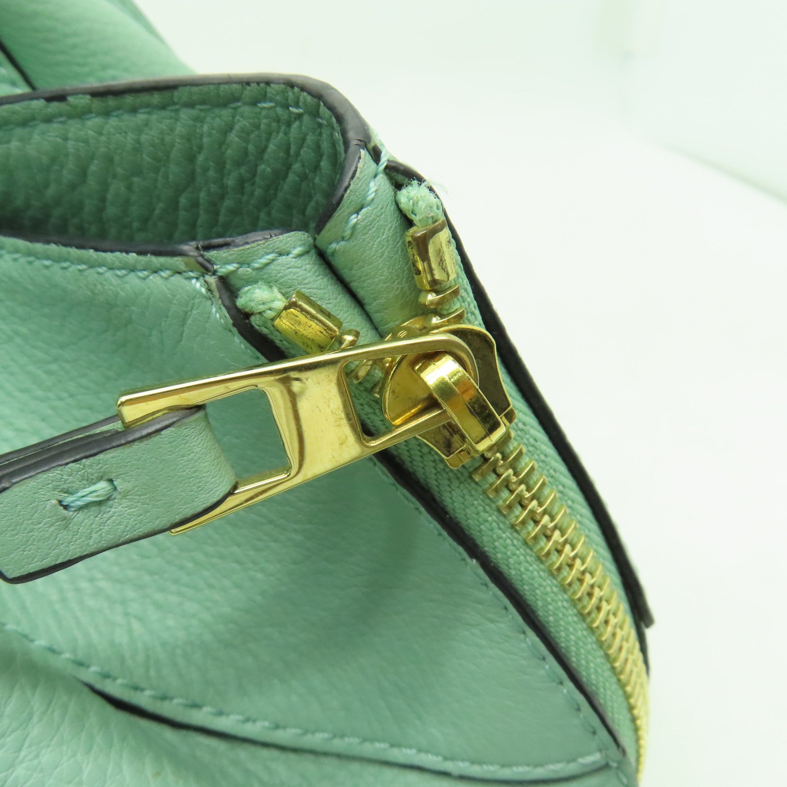 LOEWE 牛皮皮革Hammock Small金扣手挽肩背兩用袋綠色