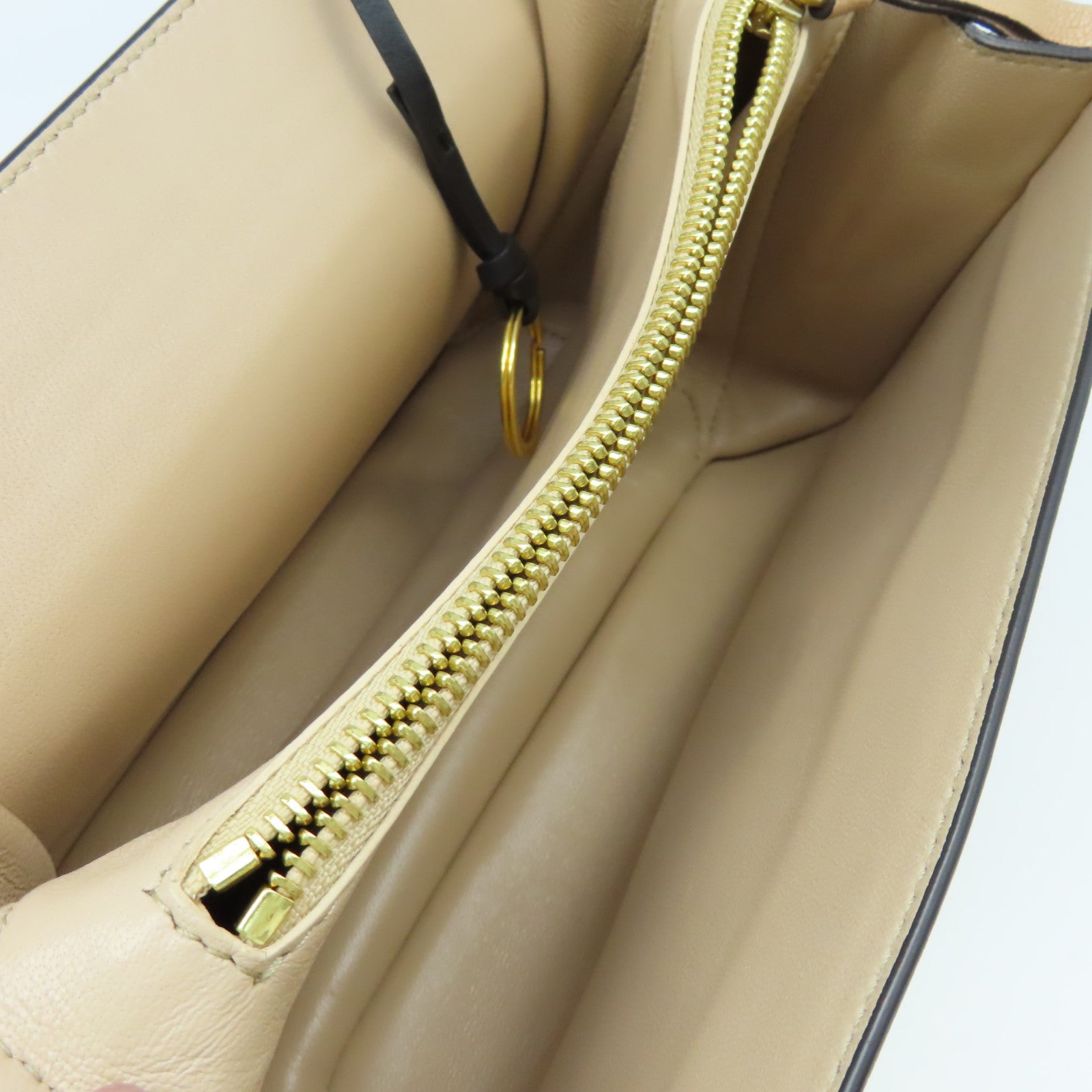 Chloe 牛皮皮革Chain Shoulder Bag金扣肩背袋杏色