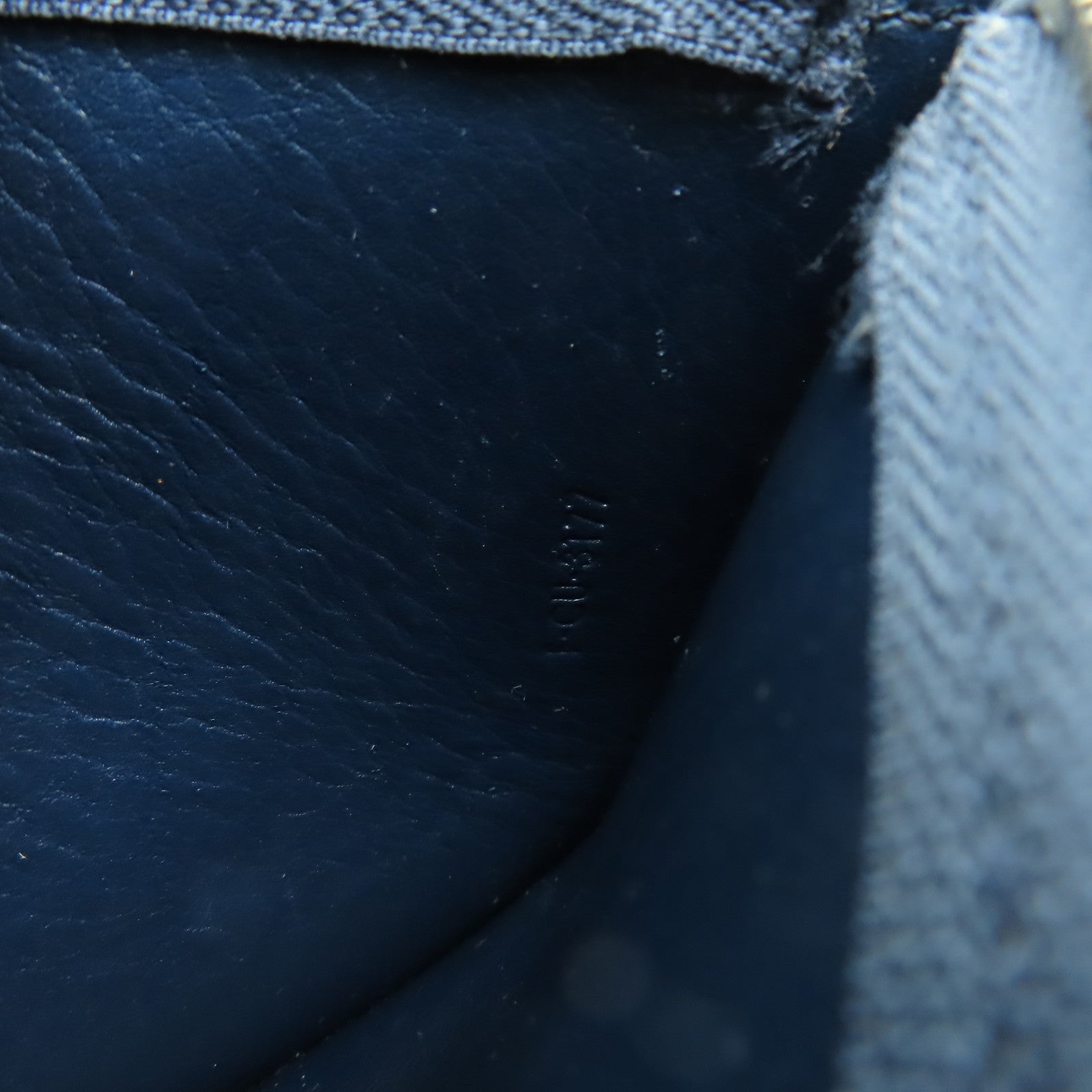 CELINE 牛皮皮革Shoulder Bag銀扣肩背袋深藍色/酒紅色