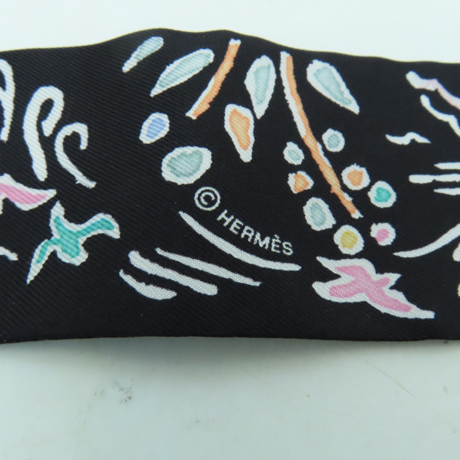 HERMES 【激減優惠】絲質Twilly絲巾黑色/彩色