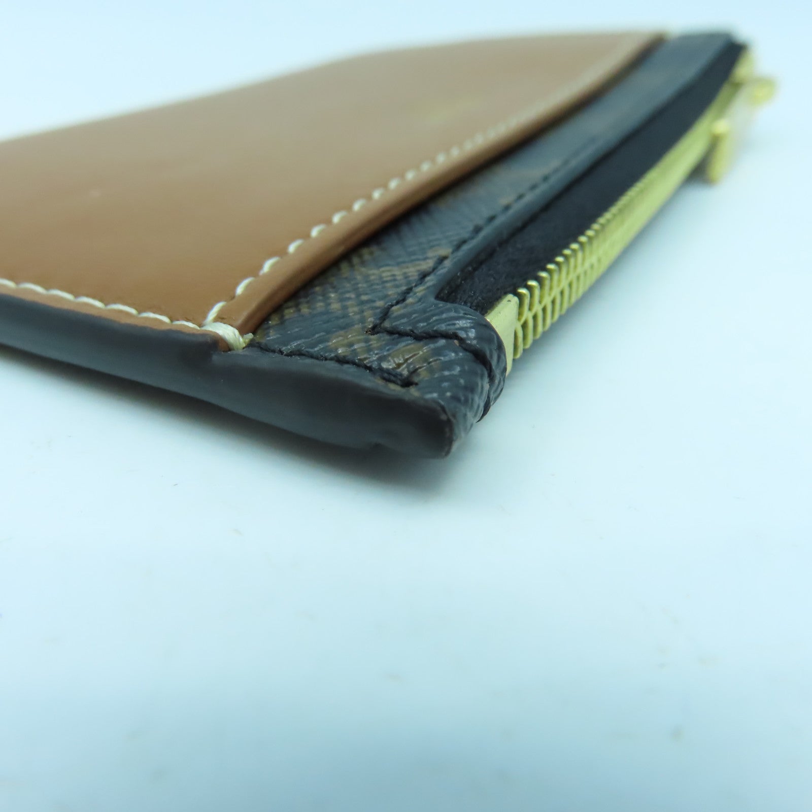 CELINE 牛皮皮革/塗層帆布Card Case金扣卡片套啡色/黑色