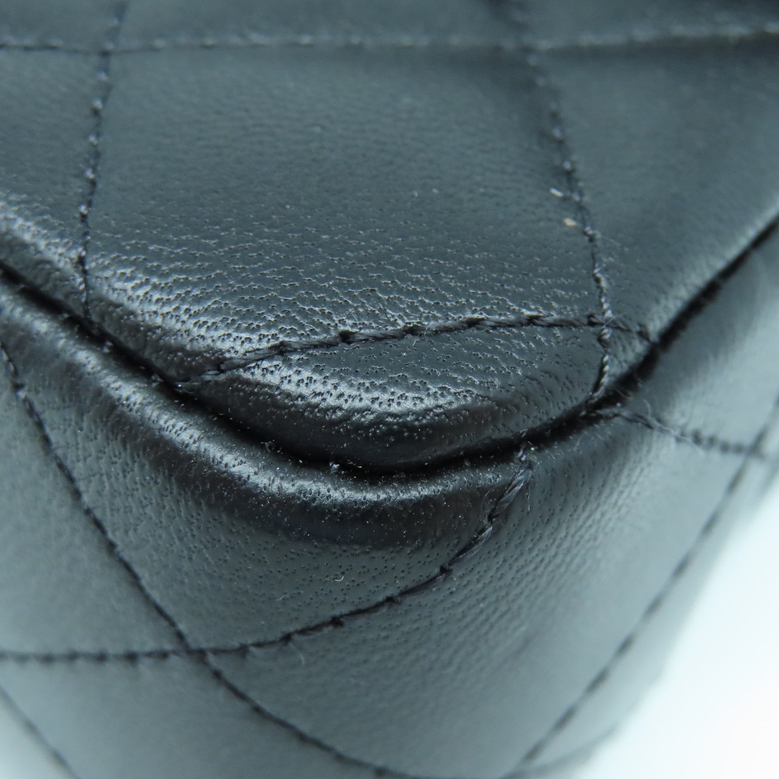 CHANEL 菱格羊皮皮革Chain Shoulder銀扣鏈帶肩背袋黑色