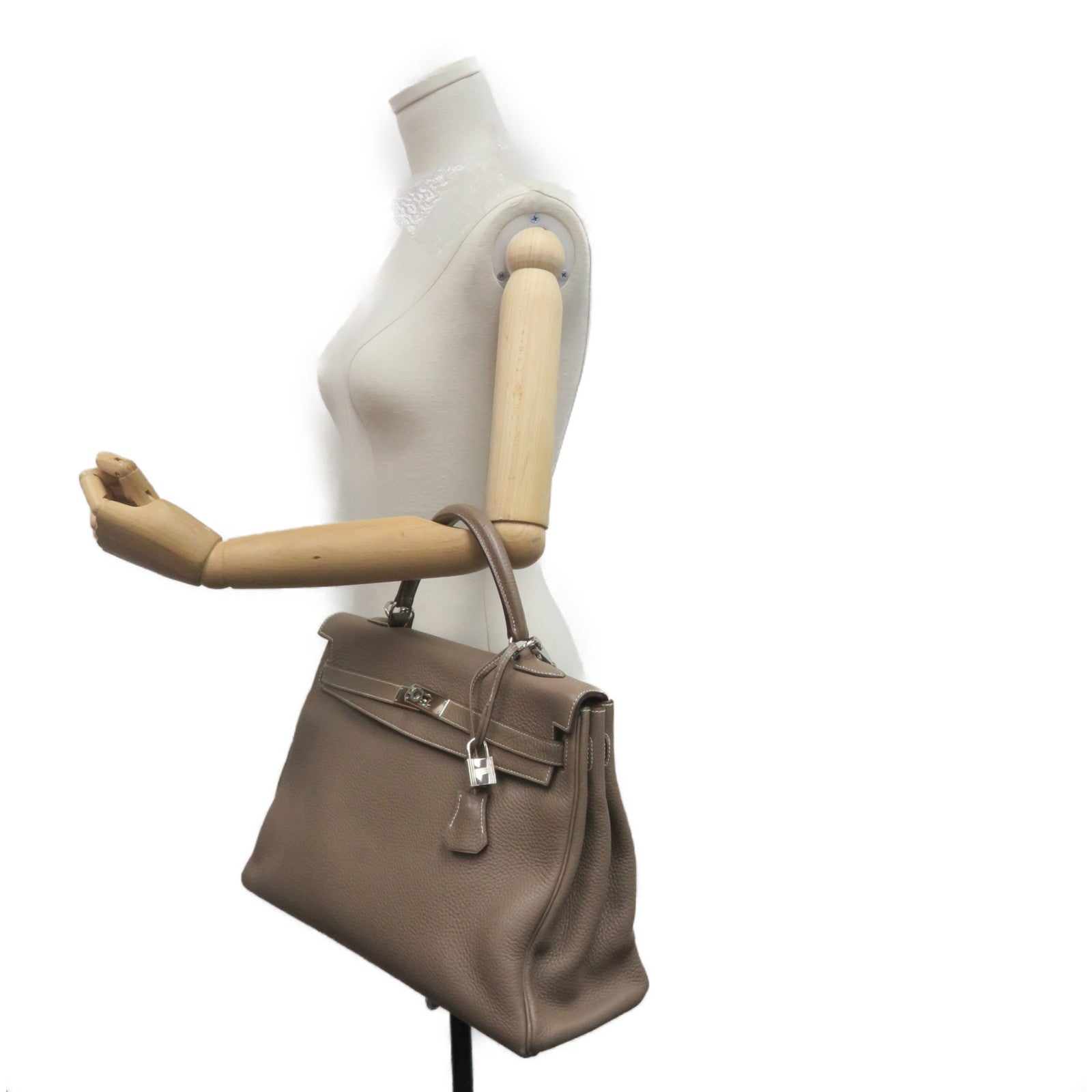 HERMES 【激減優惠】Clemence皮革Kelly 35銀扣手挽袋米色