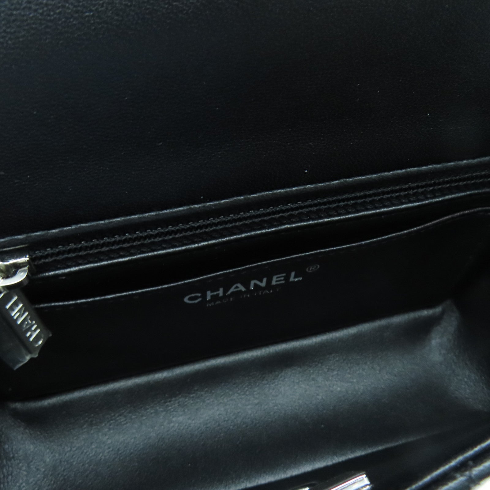 CHANEL 菱格羊皮皮革Chain Shoulder銀扣鏈帶肩背袋黑色
