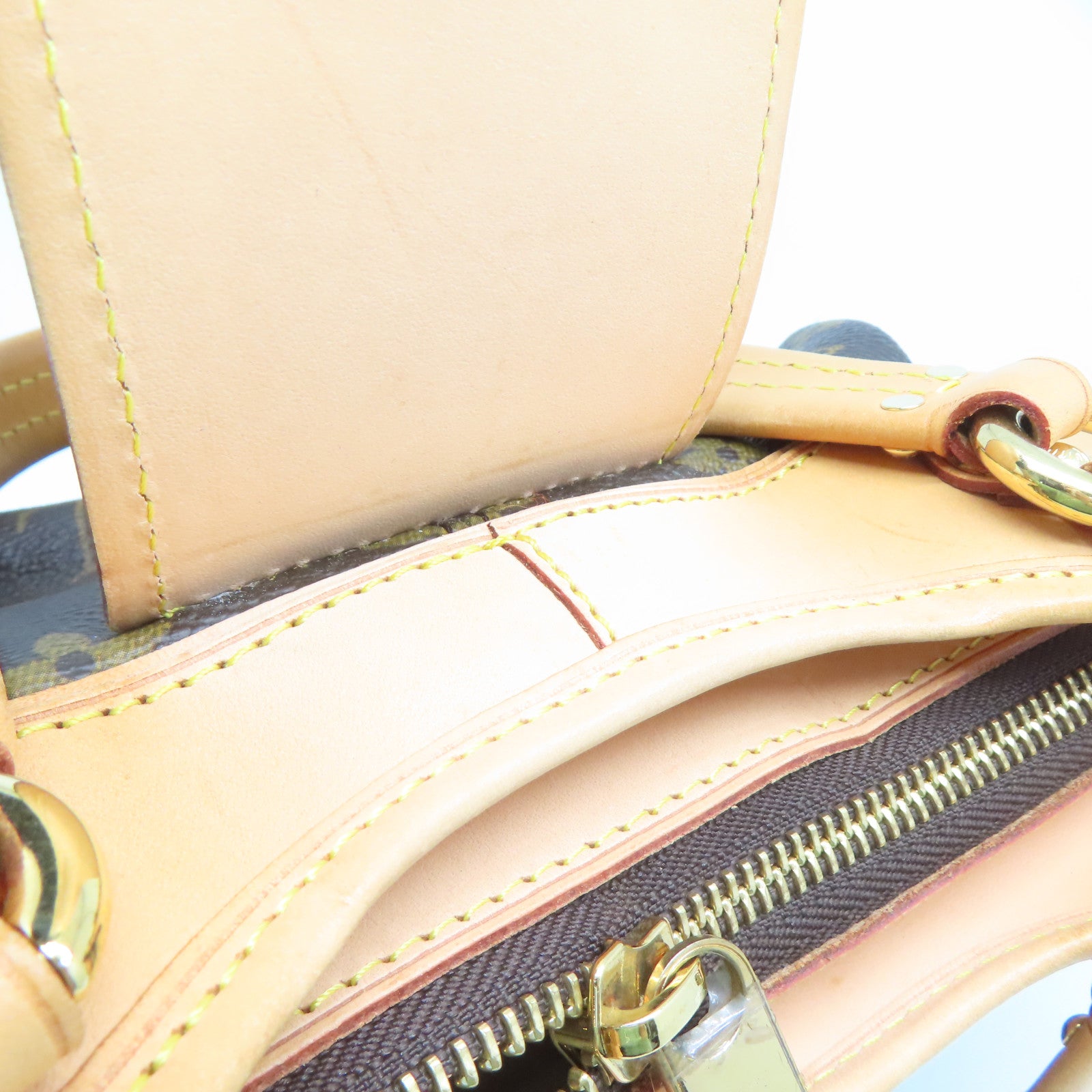 LOUIS VUITTON Monogram Boesi PM金扣手挽袋啡色