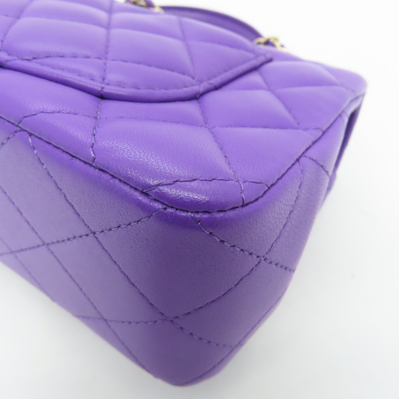 CHANEL sheepskin leather Chain Shoulder gold buckle chain shoulder bag purple