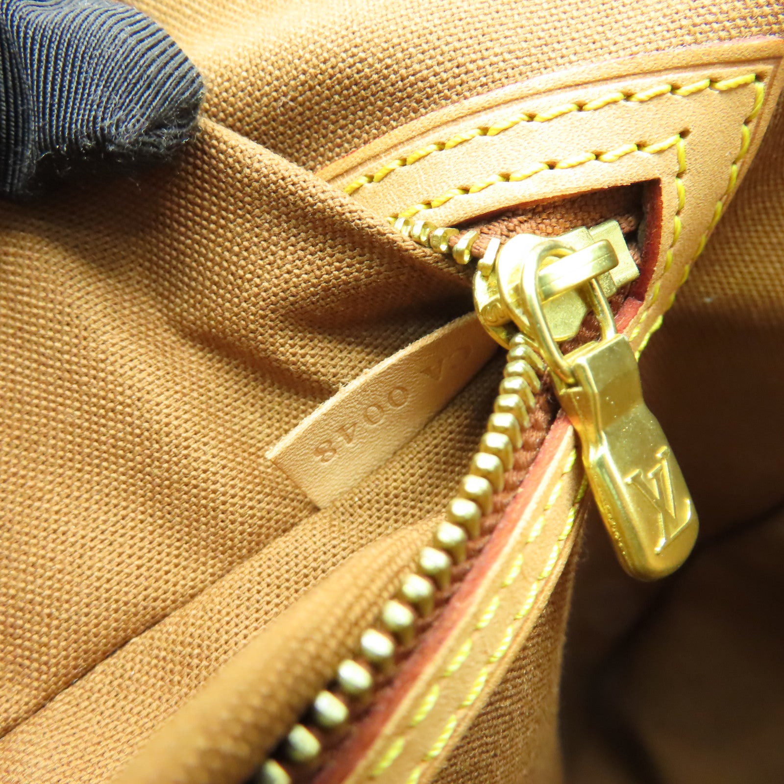 LOUIS VUITTON Monogram Abbeses金扣肩背袋棕色