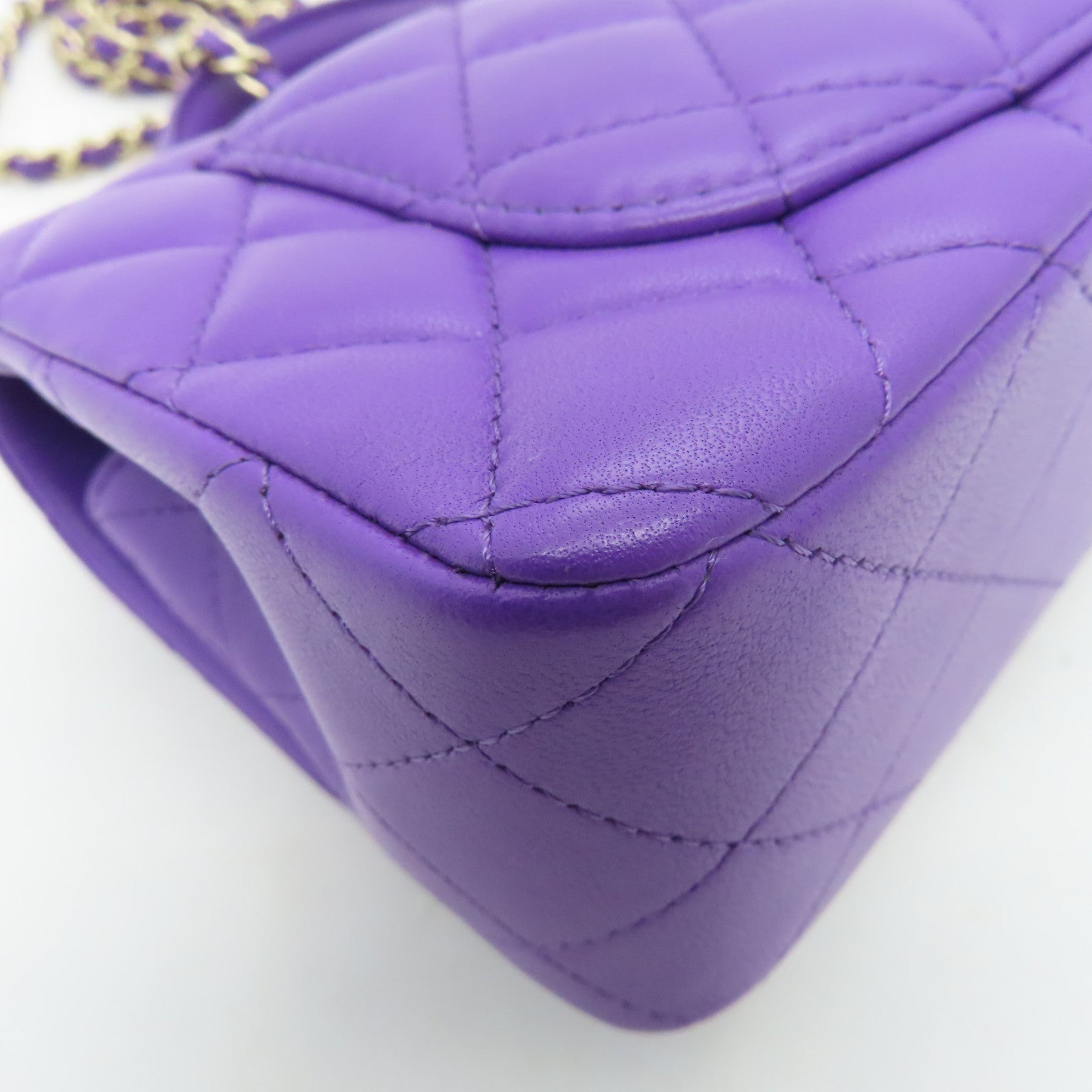 CHANEL sheepskin leather Chain Shoulder gold buckle chain shoulder bag purple