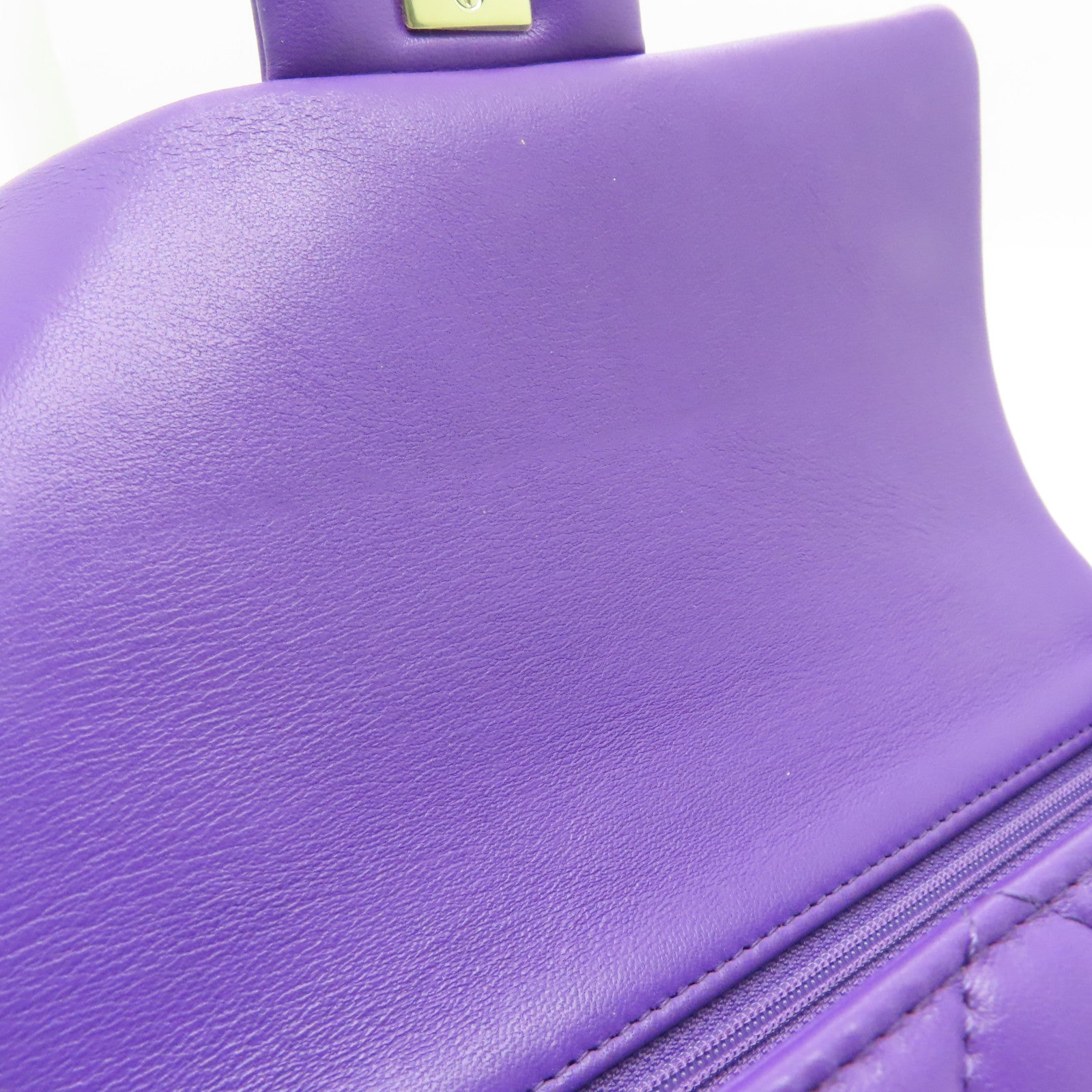 CHANEL sheepskin leather Chain Shoulder gold buckle chain shoulder bag purple