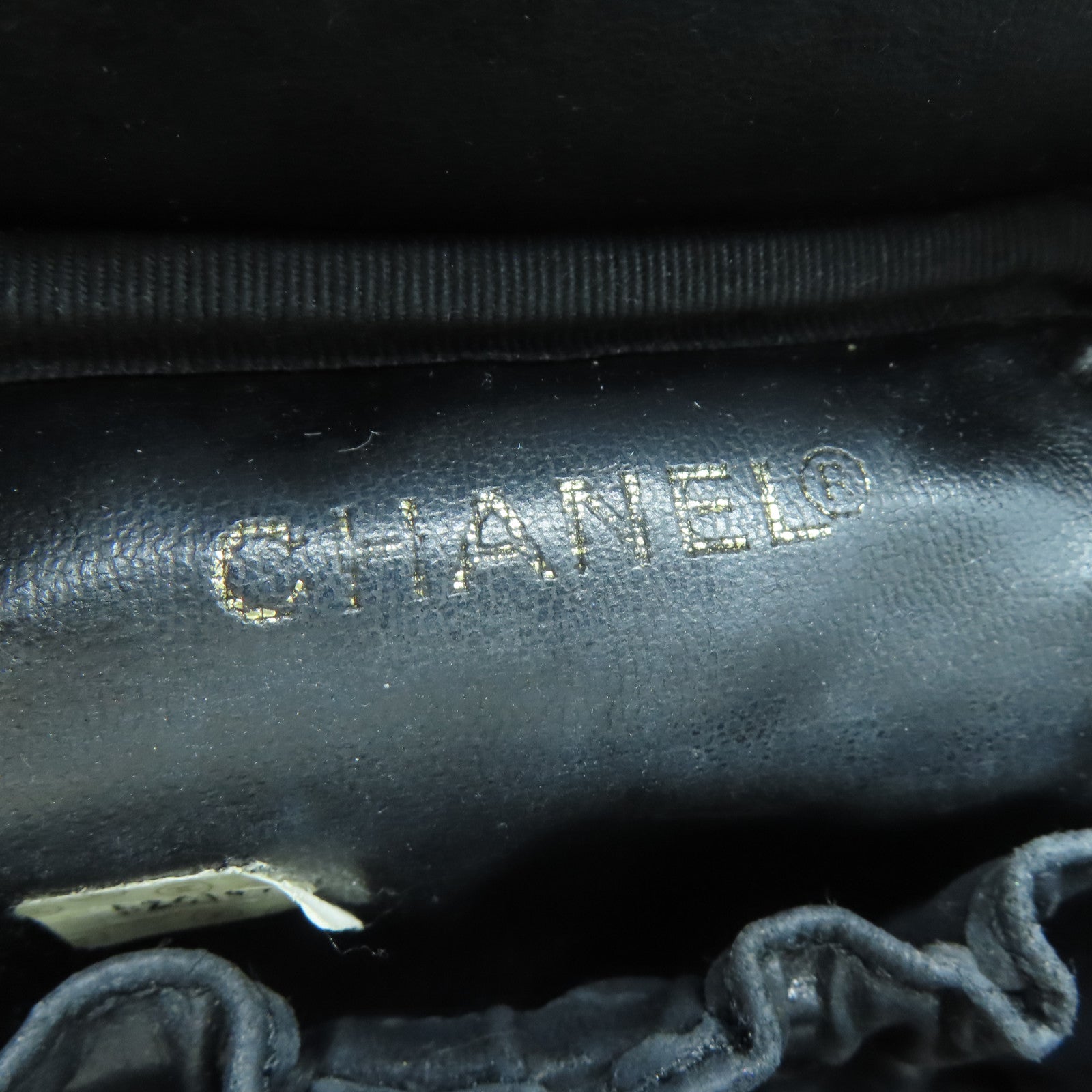 CHANEL 菱格Caviar皮革Makeup Case金扣化妝袋黑色