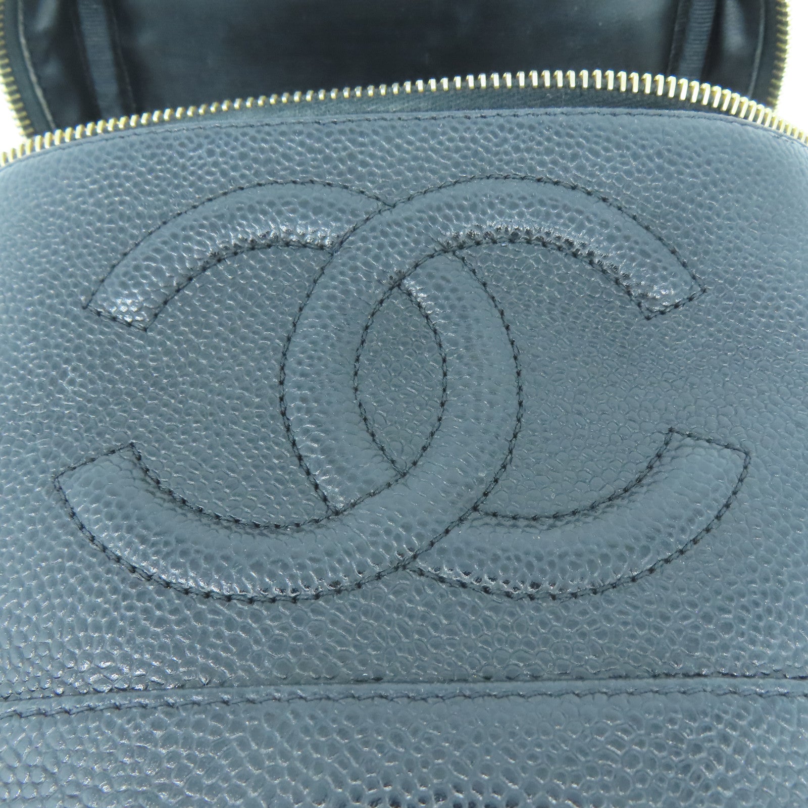 CHANEL 菱格Caviar皮革Makeup Case金扣化妝袋黑色
