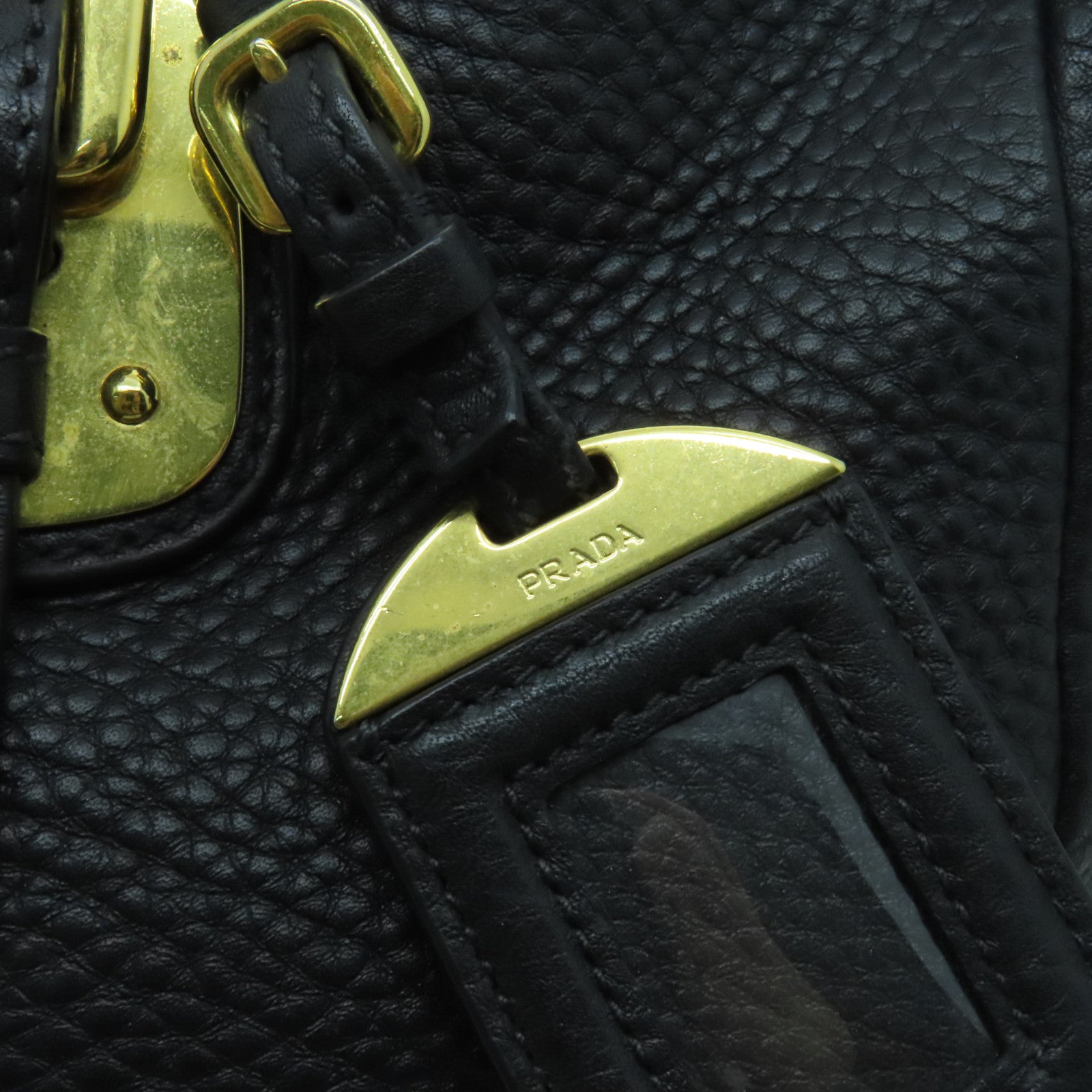 PRADA 牛皮皮革Shoulder Bag金扣肩背袋黑色