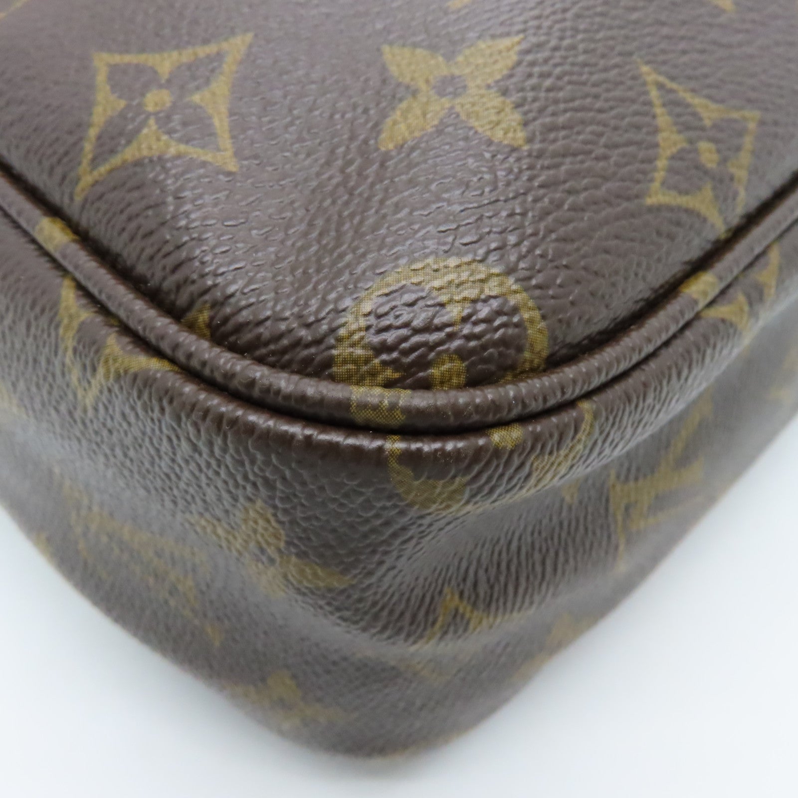 LOUIS VUITTON Monogram Sac Bosphore Gold Buckle Handle Shoulder Bag Brown