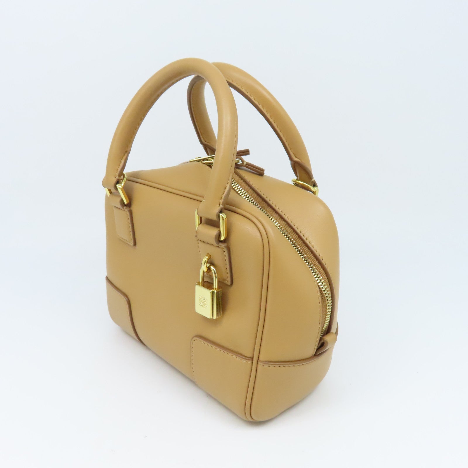 LOEWE 【激減優惠】牛皮皮革Amazona金扣手挽肩背兩用袋杏色