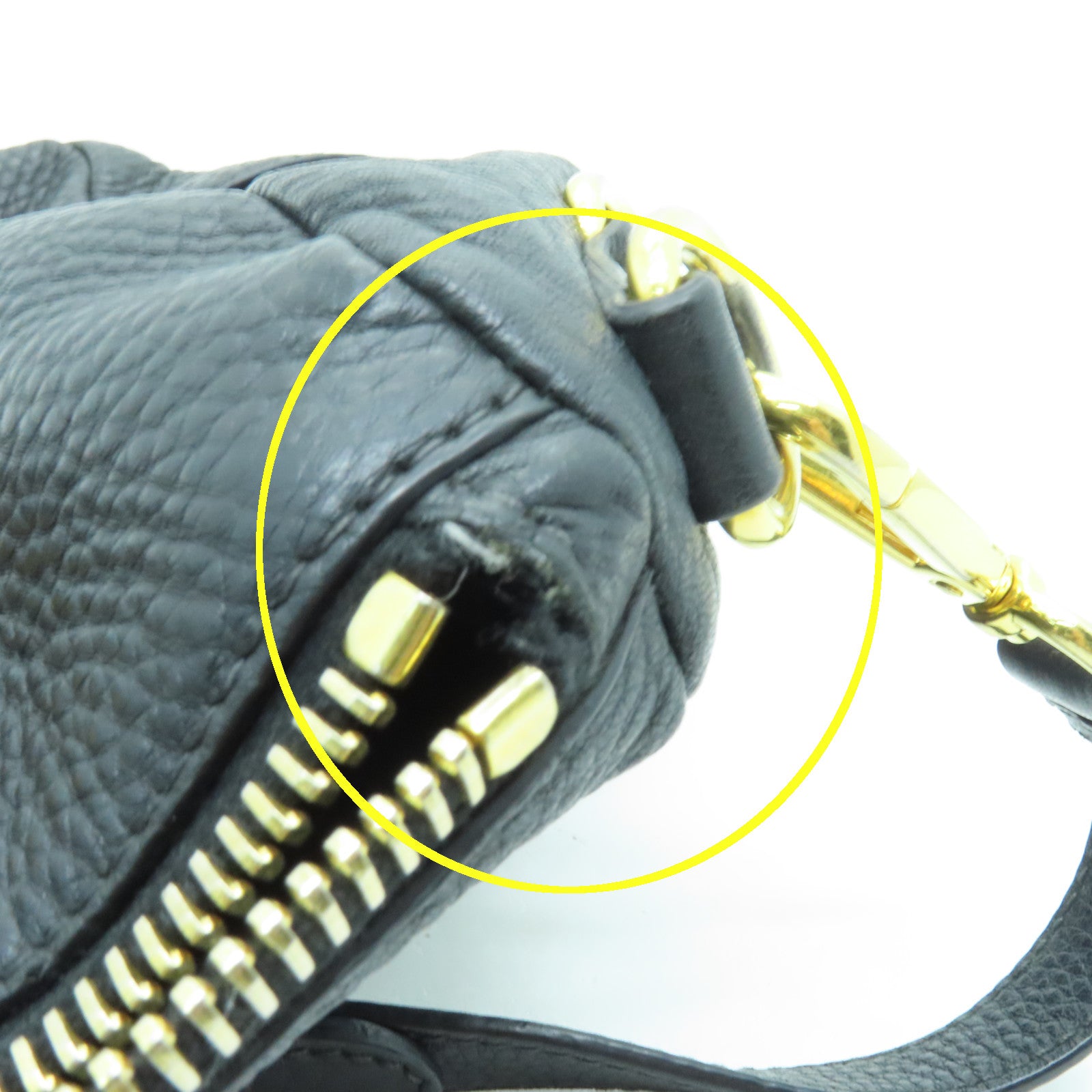 PRADA 牛皮皮革Shoulder Bag金扣肩背袋黑色