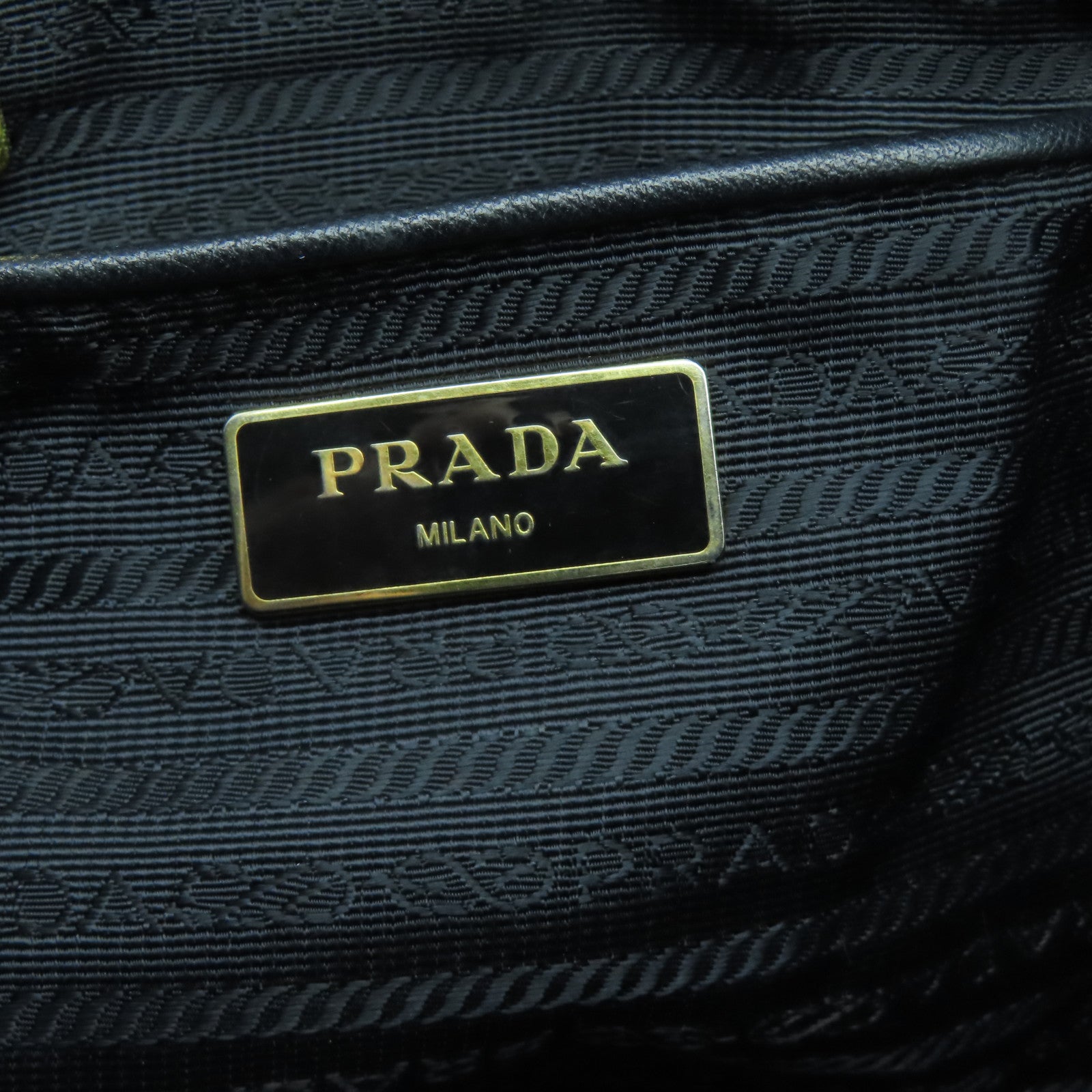 PRADA 尼龙Tote Bag金扣手挽肩背两用袋黑色
