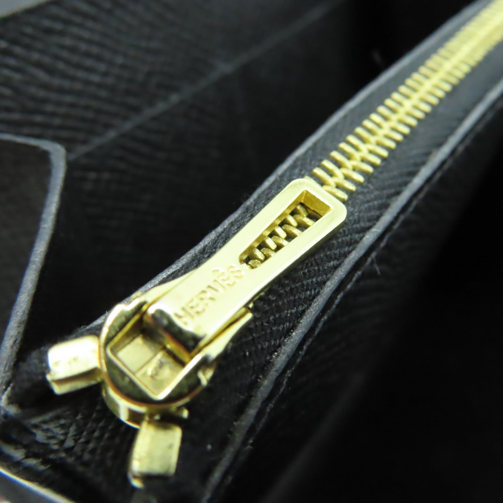 HERMES Epsom皮革Constance Wallet金扣短錢包Noir黑色