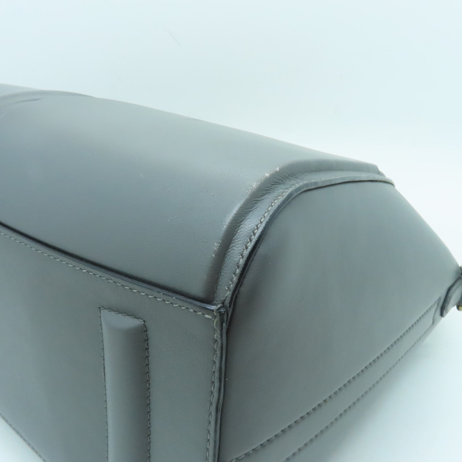 GIVENCHY 牛皮皮革Shoulder Bag銀扣肩背袋灰色