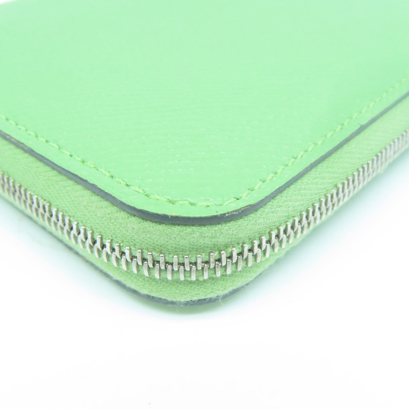 HERMES Epsom皮革Silk In Wallet銀扣錢包Vert Criquet蟋綠/牛油果/酪梨綠色
