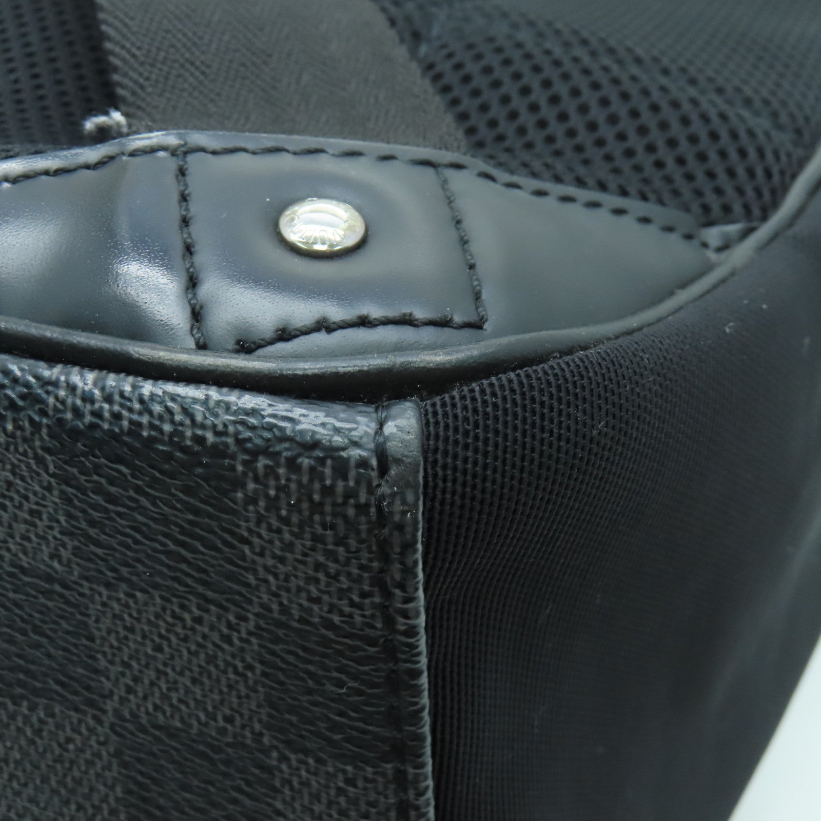 LOUIS VUITTON Damier Michael Backpack銀扣背包黑色