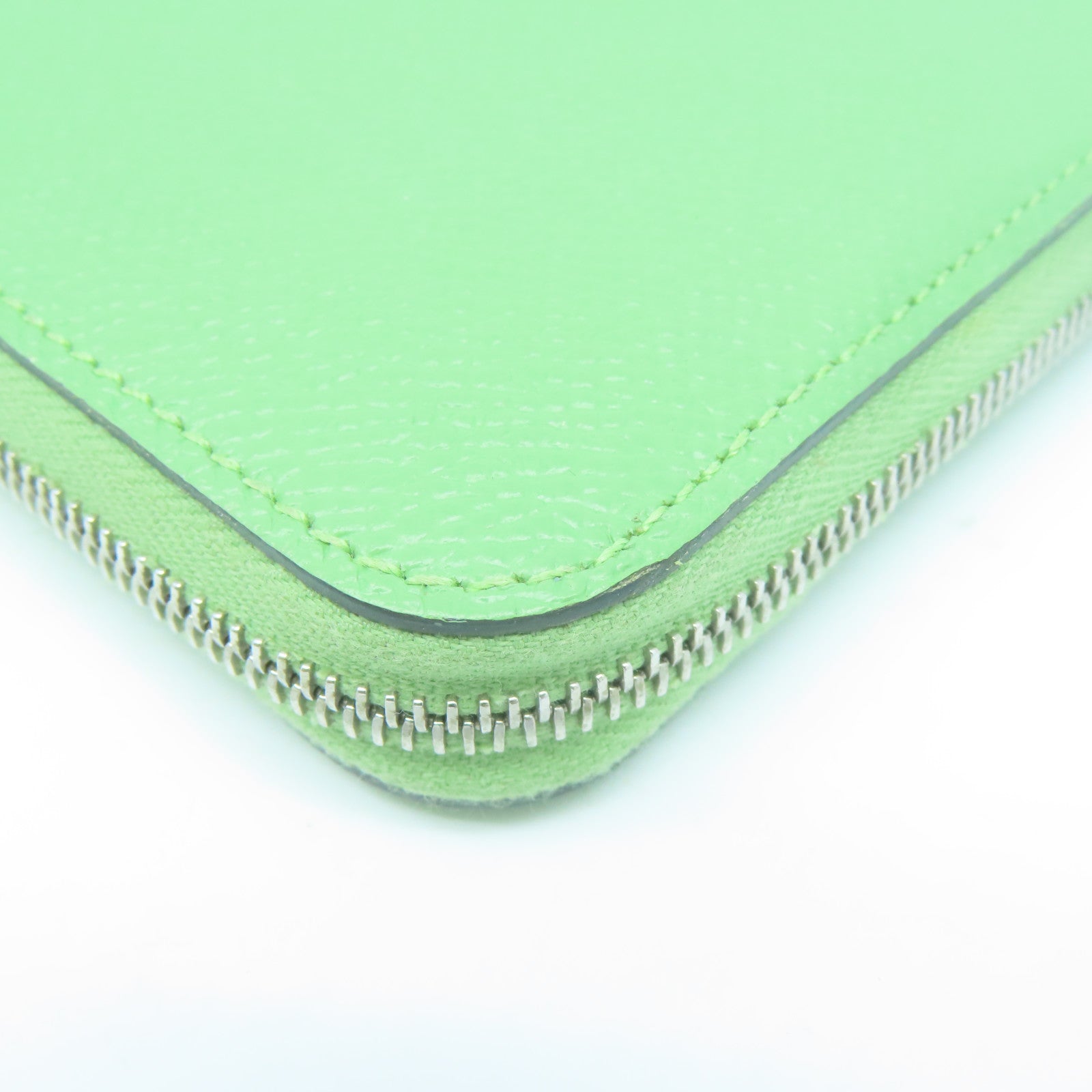 HERMES Epsom皮革Silk In Wallet銀扣錢包Vert Criquet蟋綠/牛油果/酪梨綠色