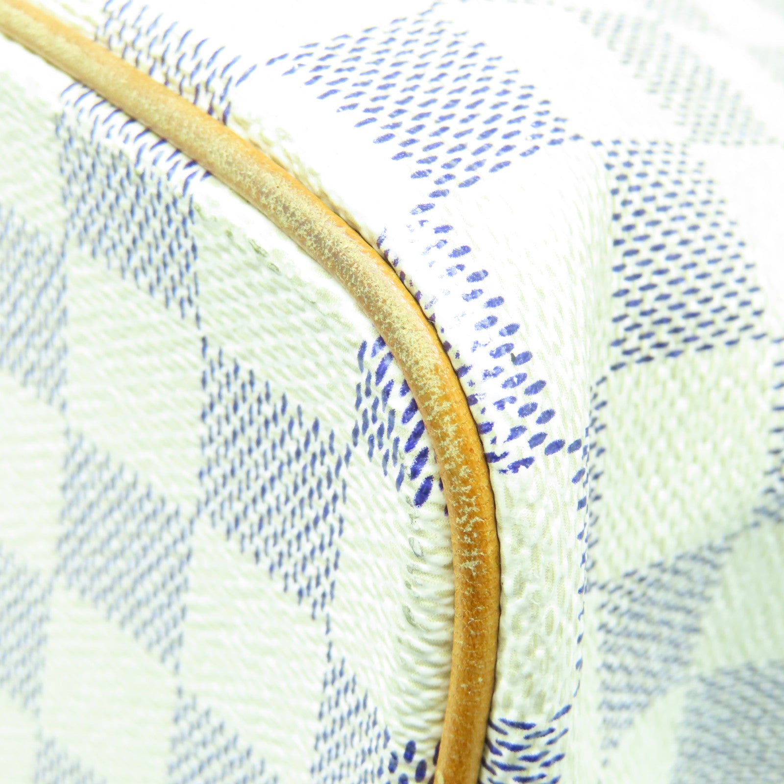 LOUIS VUITTON Damier Azur Saleya MM金扣手挽袋米色