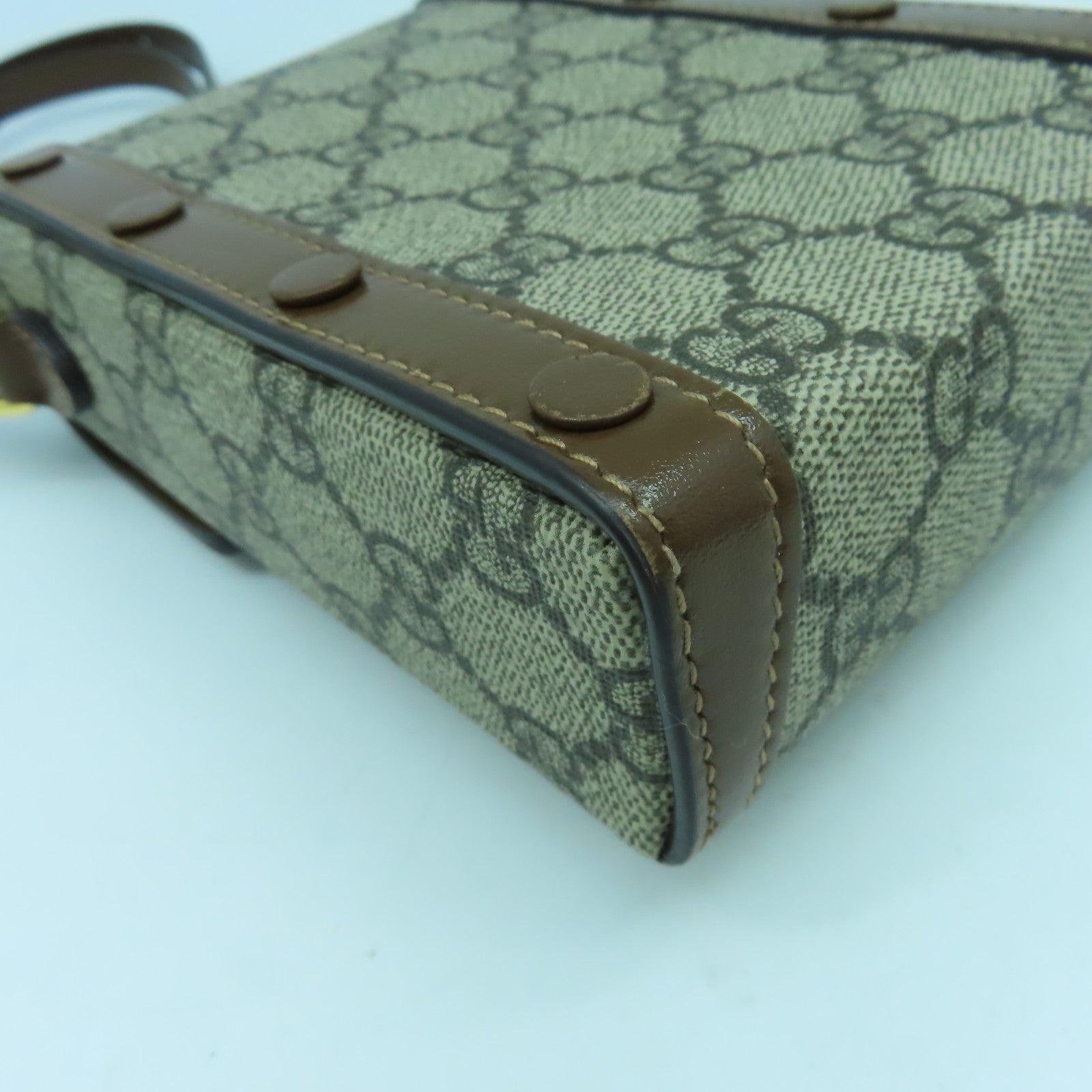 GUCCI 塗層帆布Mini Horsebit 1955金扣肩背袋啡色