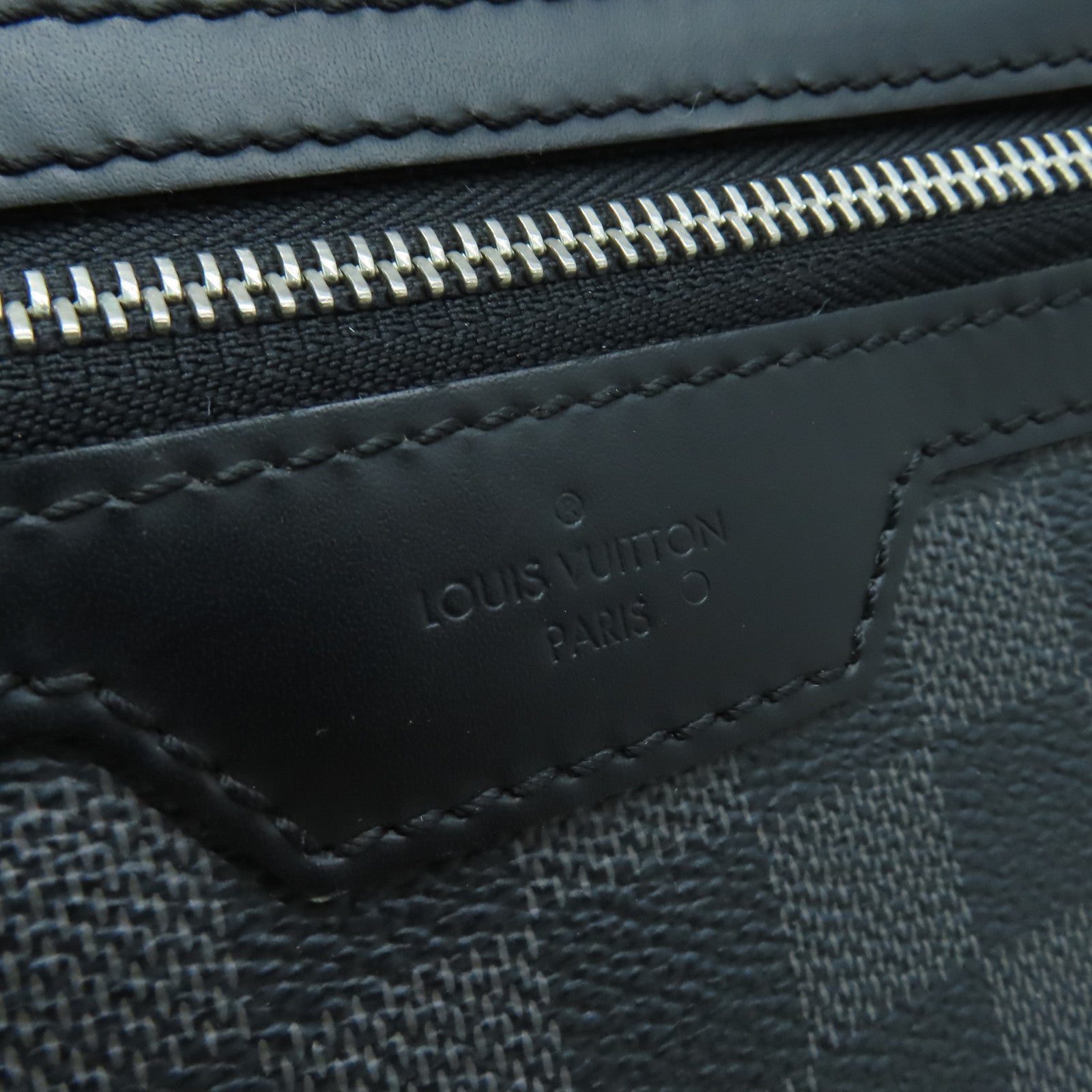 LOUIS VUITTON Damier Michael Backpack銀扣背包黑色