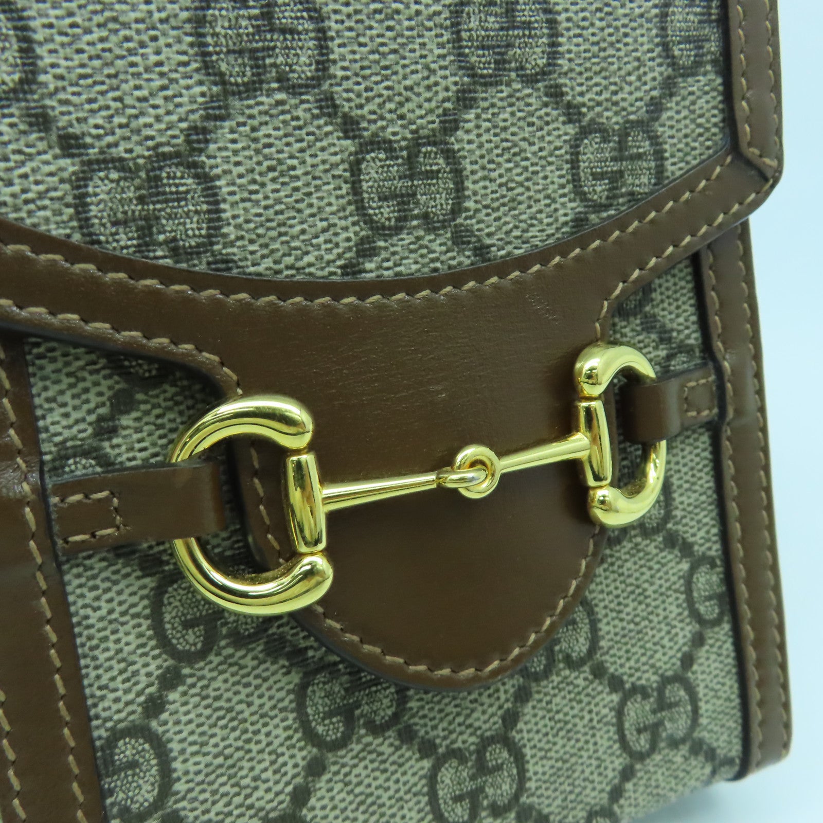 GUCCI 塗層帆布Mini Horsebit 1955金扣肩背袋啡色