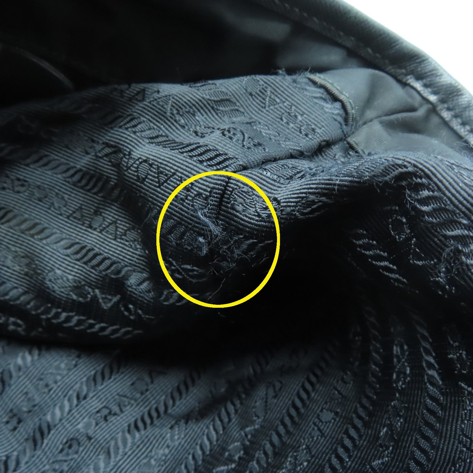 PRADA 尼龙Tote Bag金扣手挽肩背两用袋黑色